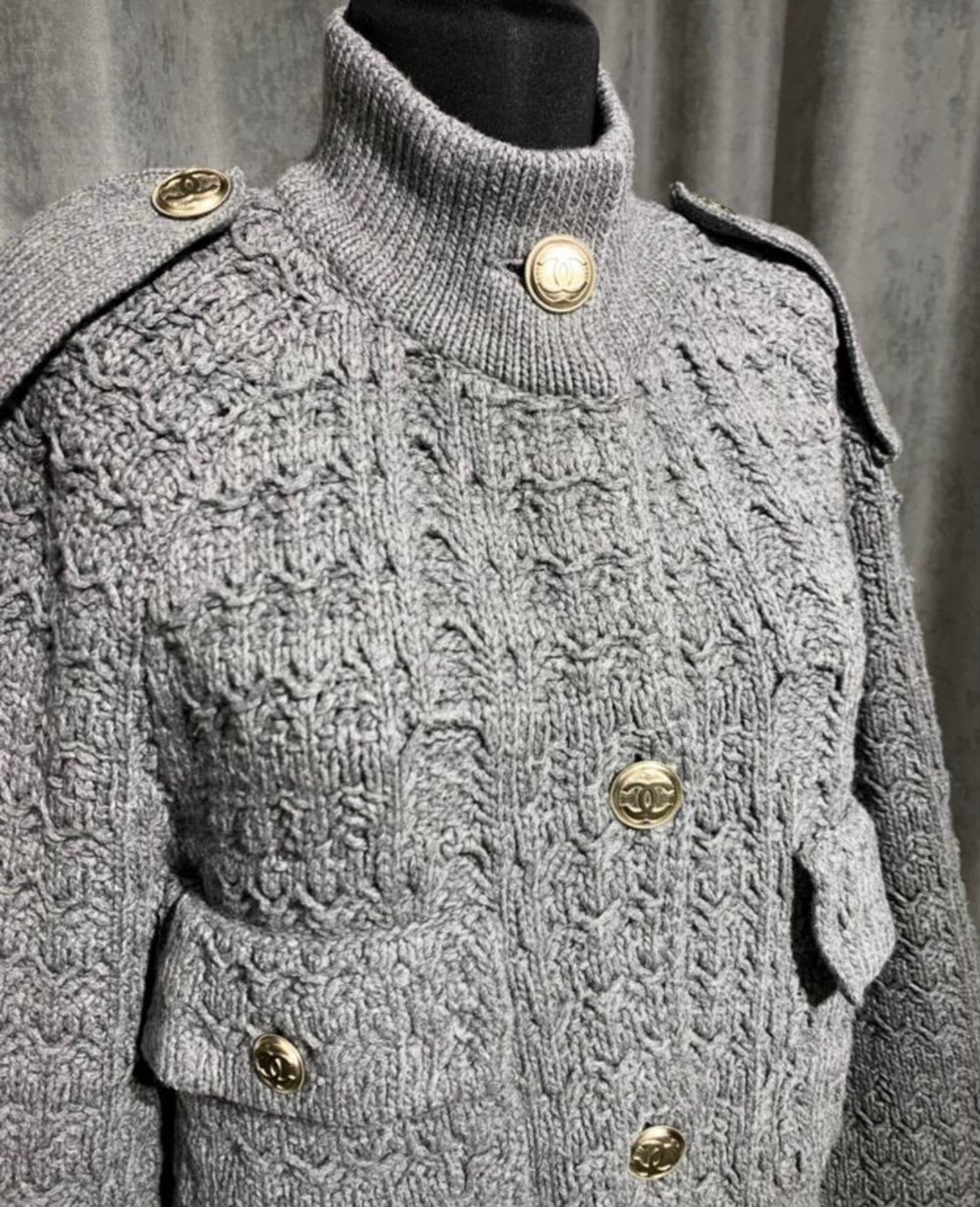 Chanel Grey Oversize Tweed Coat Size S wool/cashemere