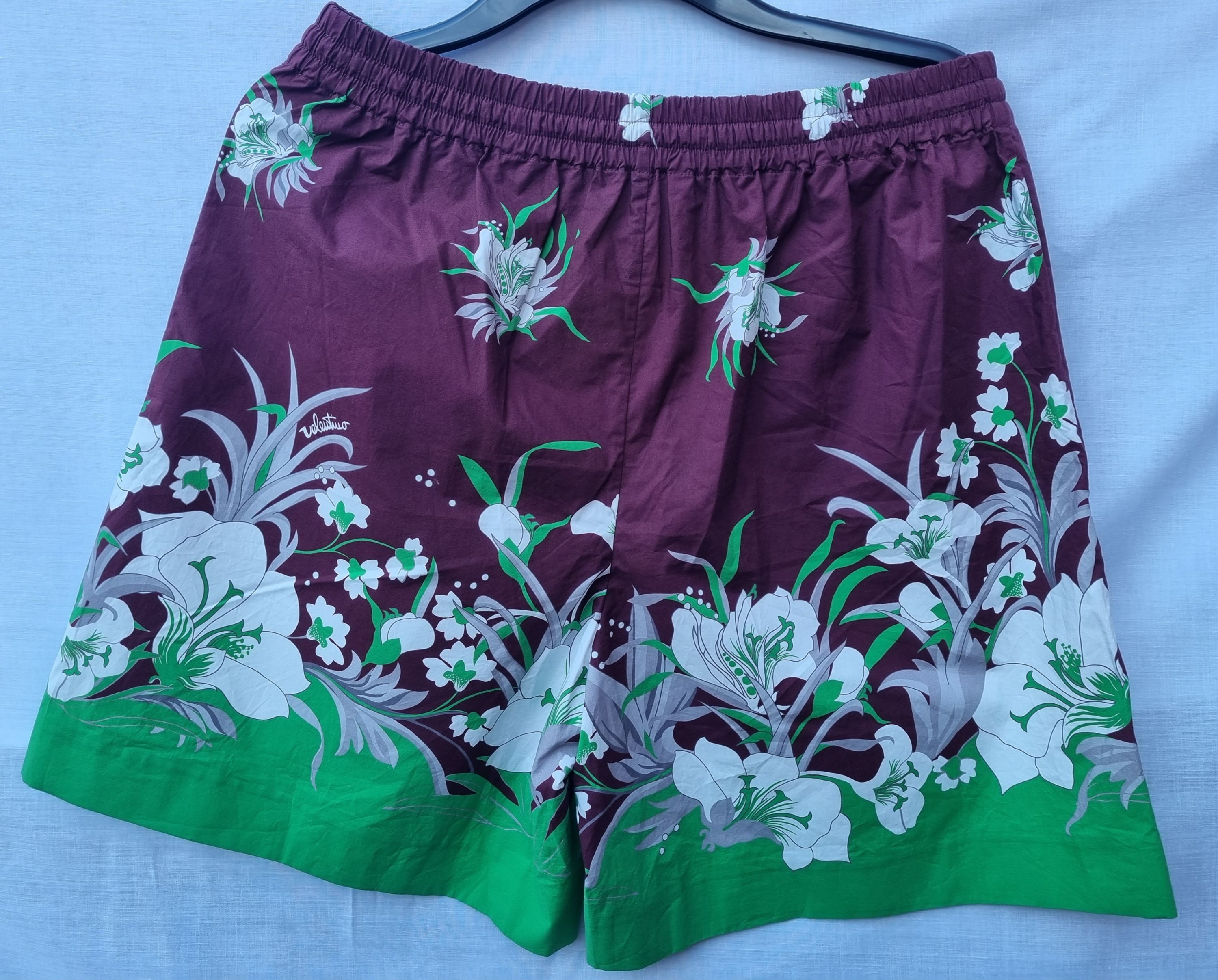 Men's Valentino Burgundy  green floral shorts Size L BORDEAUX cotton