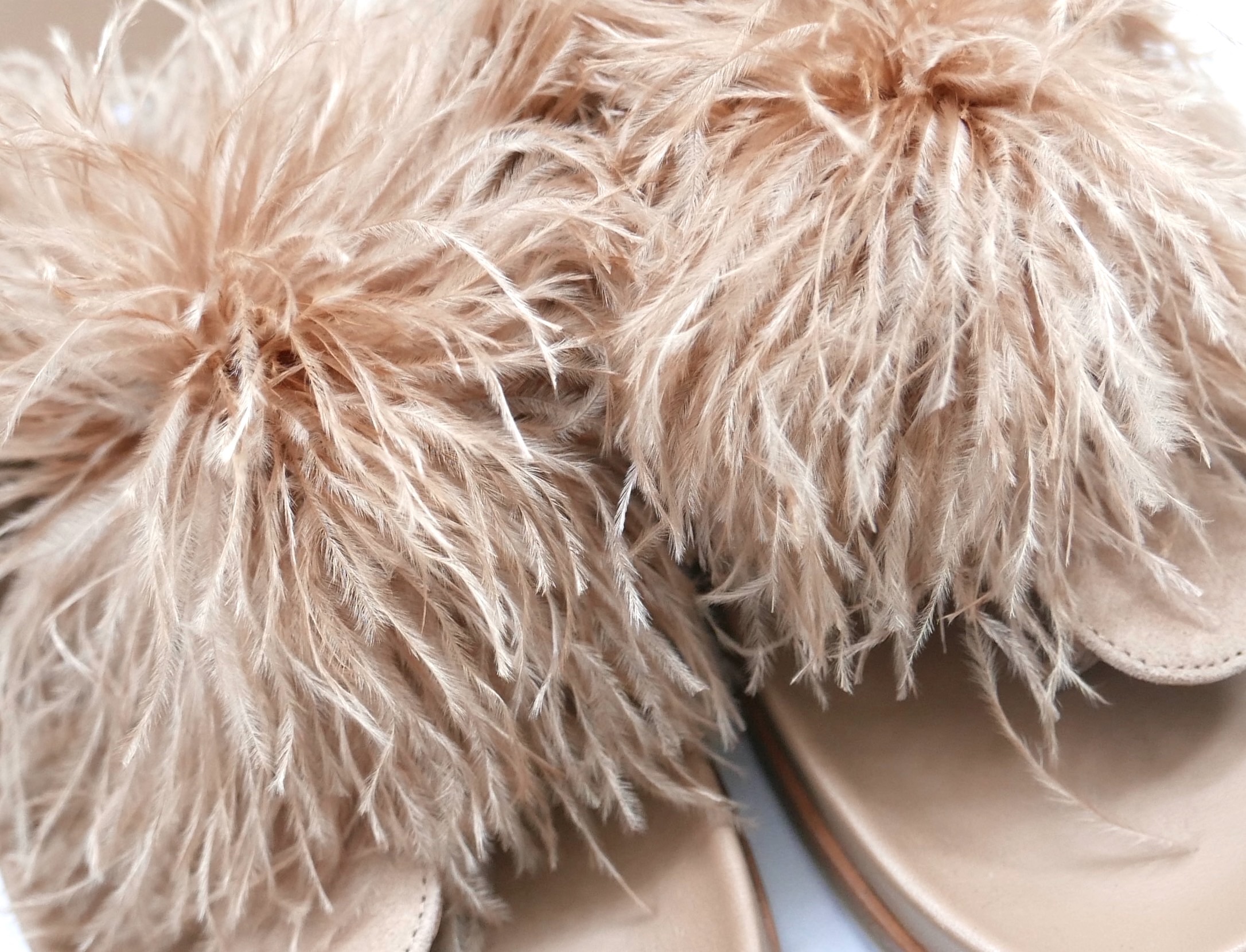 Preowned Aquazzura Aquazzurra Boudoir Ostrich Feather Sandals Size 365 beige sided