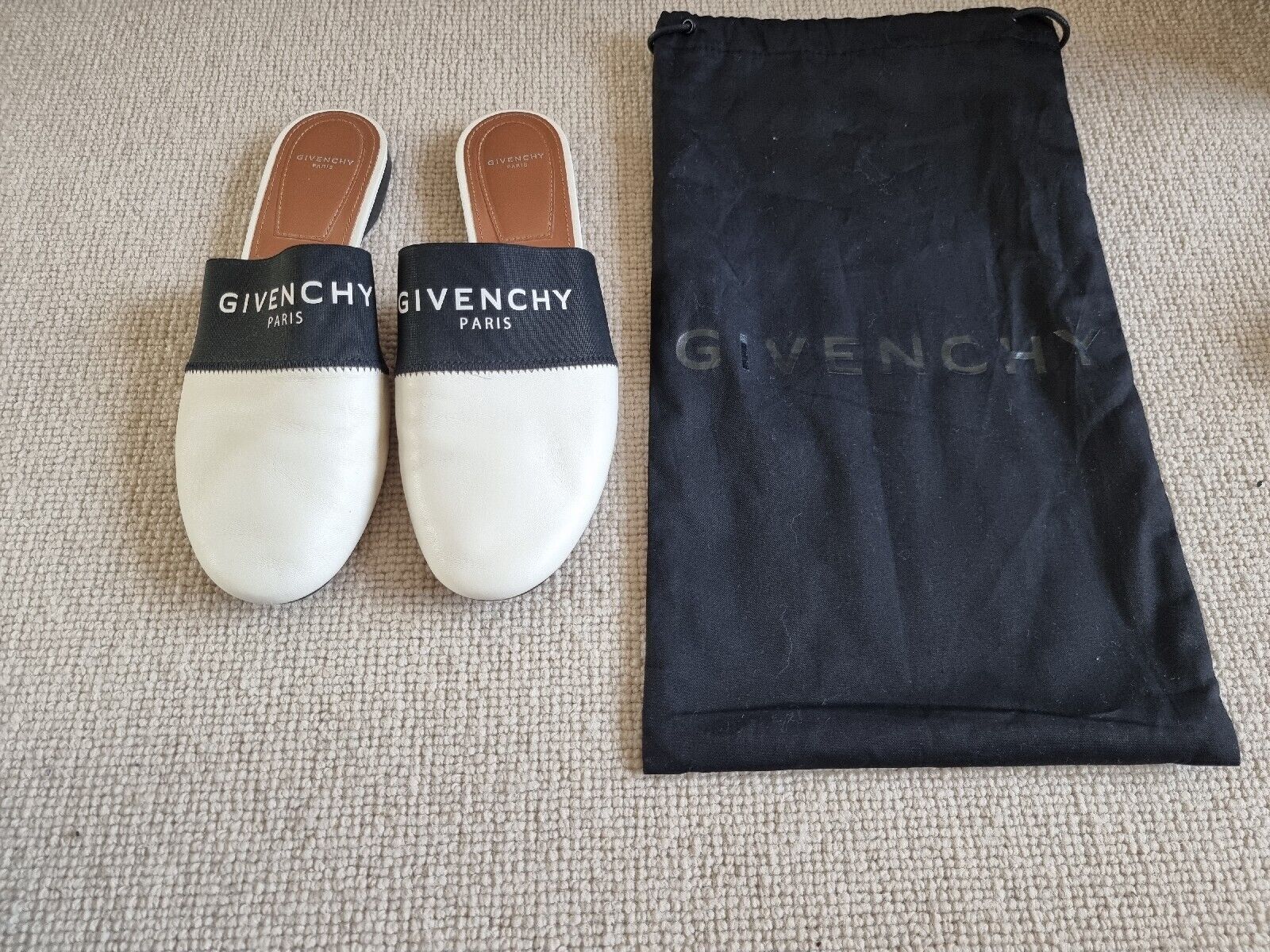 Preowned Givenchy Bedford Logo Printed Mules Size 38 ivory/black leather