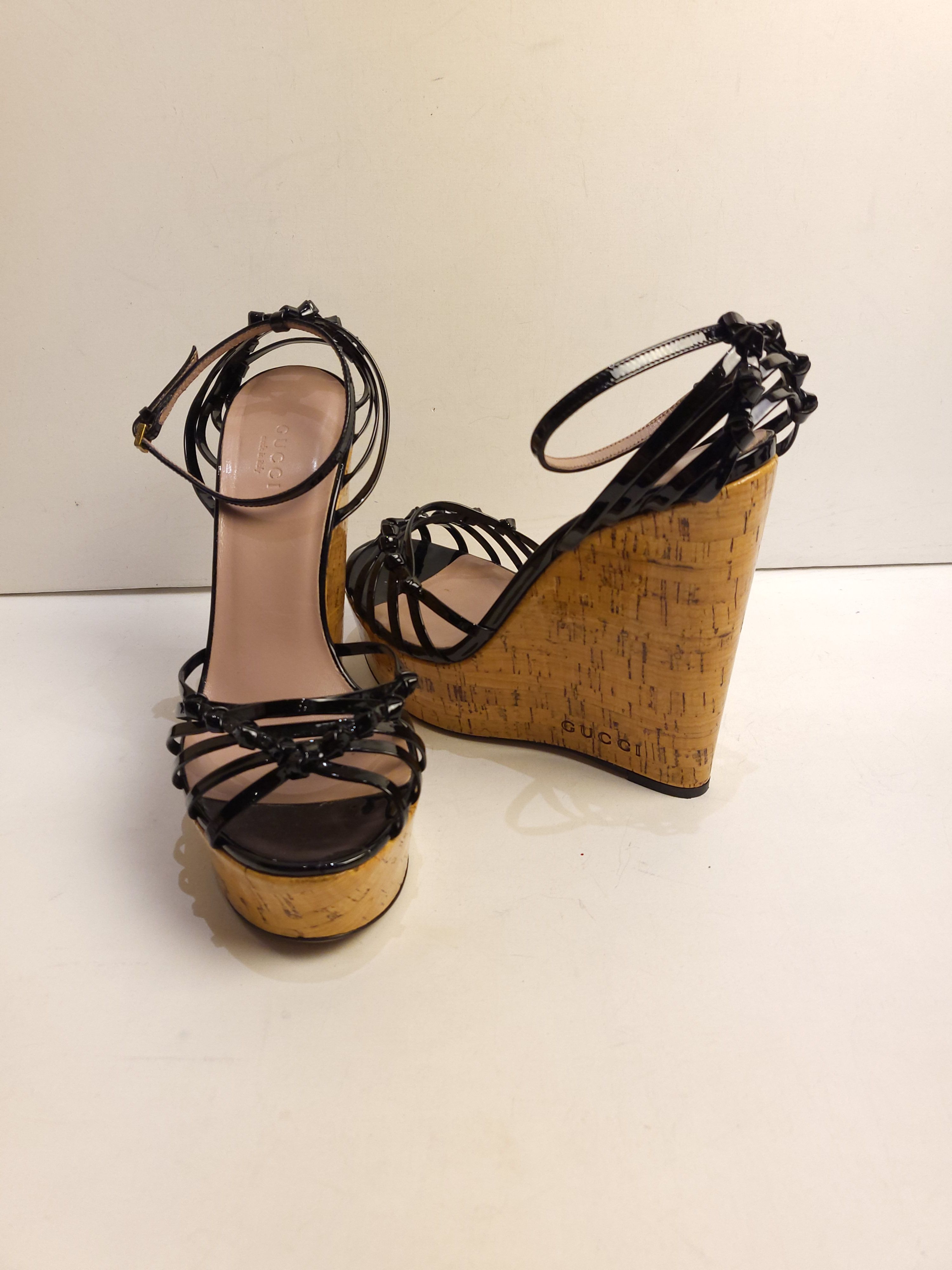 Preowned Gucci Black Patent Strappy Cork Wedges Size 385 leather