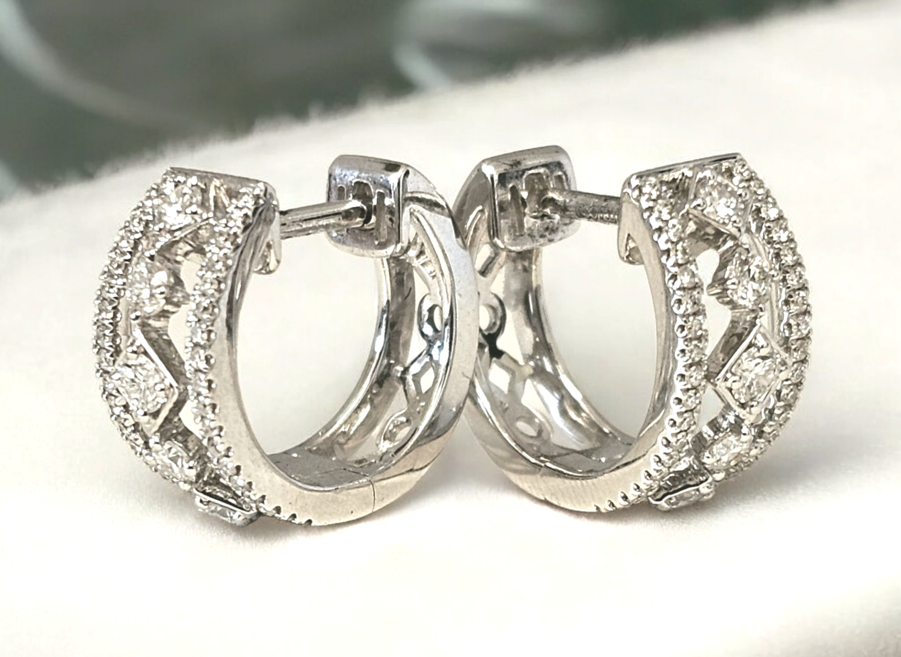 Diamond House Style 18ct White Gold 055ct Hoop Earrings