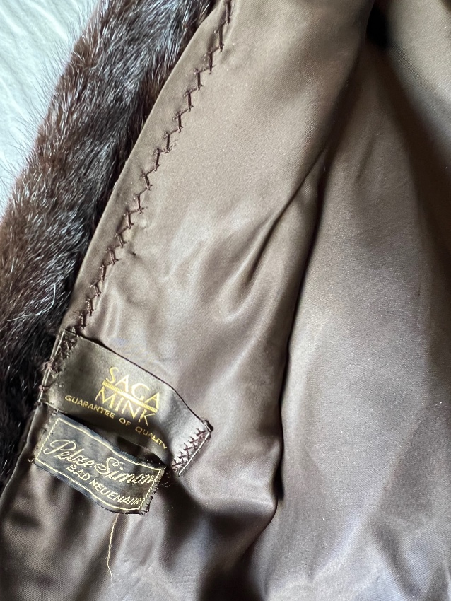 Preowned Saga Bespoke Mink Fur Dark Brown Cape Tan/Brown