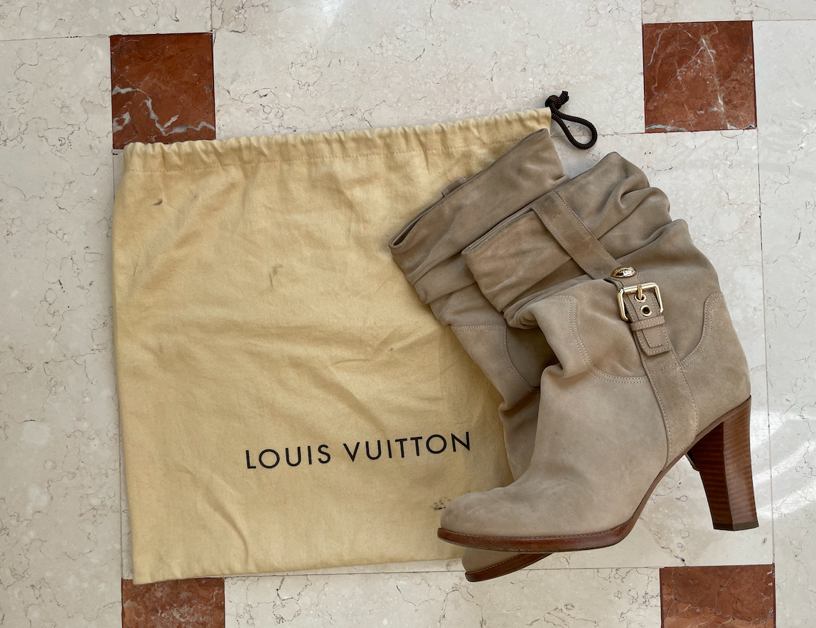 Preowned Louis Vuitton Beige Suede Slouchy Ankle Boots Size 41