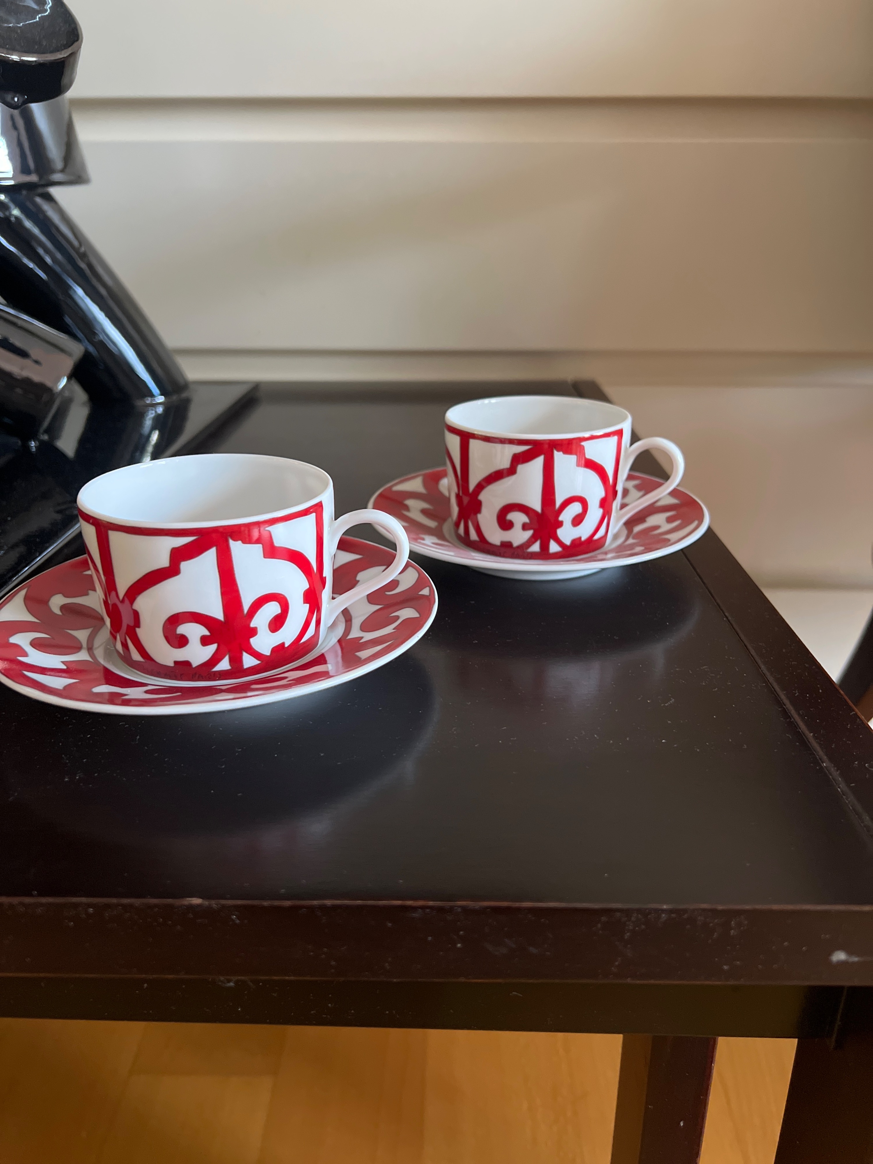 Men's Hermes Balcon Du Guadalquivir Cup and Saucer Set Red and white porcelain