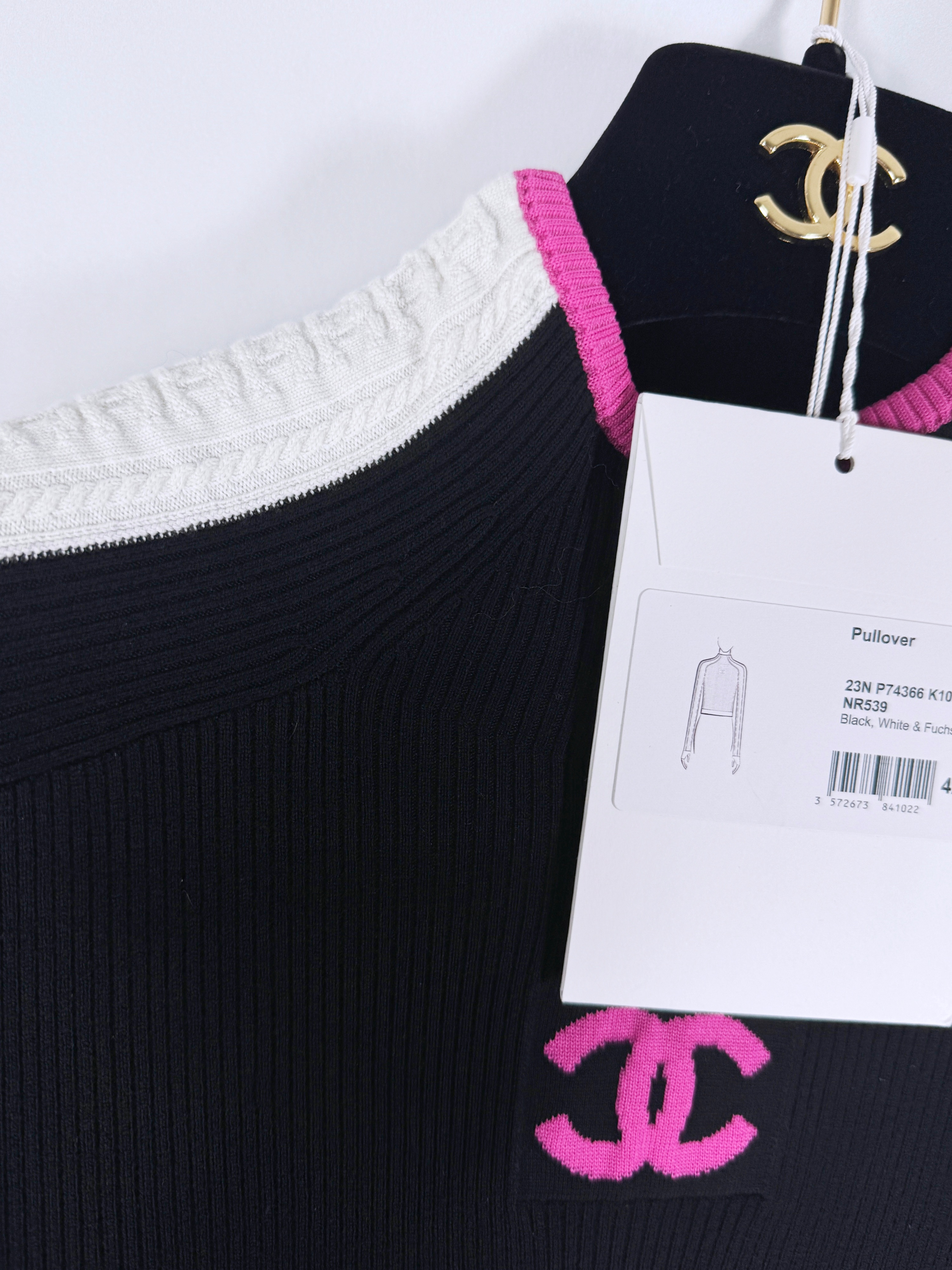 Chanel Coco Neige Black/Pink/Cream Jumper Size M black wool