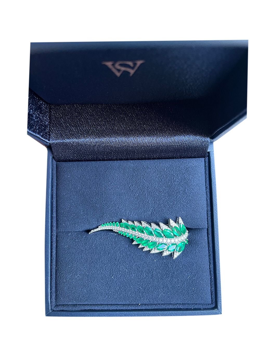 Stephen Webster Emerald Plumage Side Sweep Ring Size M green white gold/diamonds/emeralds