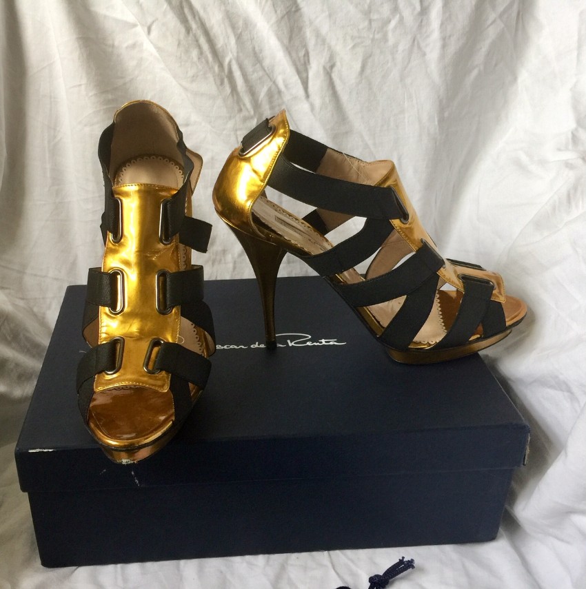 Preowned Oscar de la Renta bandage black  gold leather heeled sandals Size 38