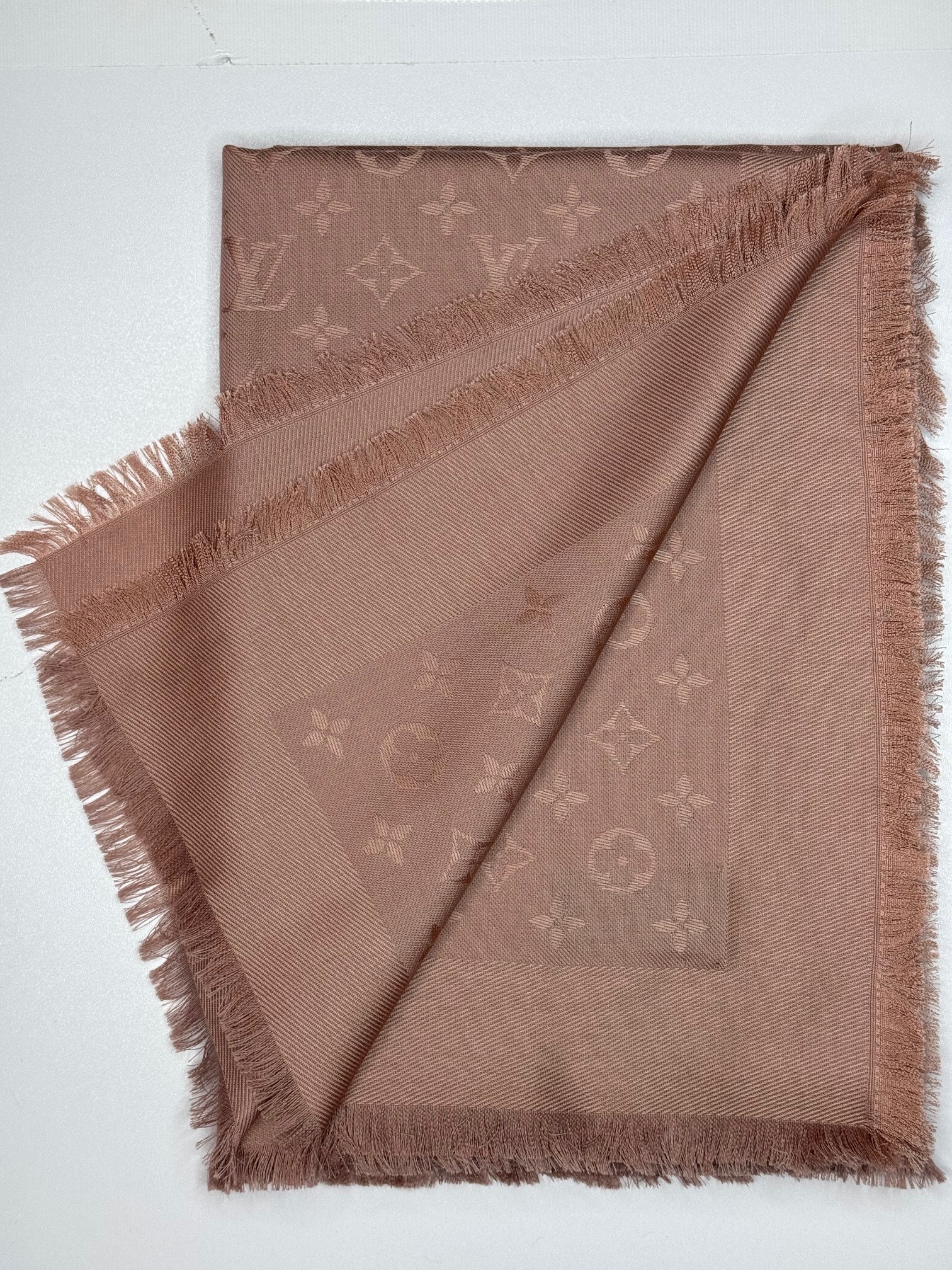 Louis Vuitton Monogram Silk Blend Shawl Kraft silk/wool