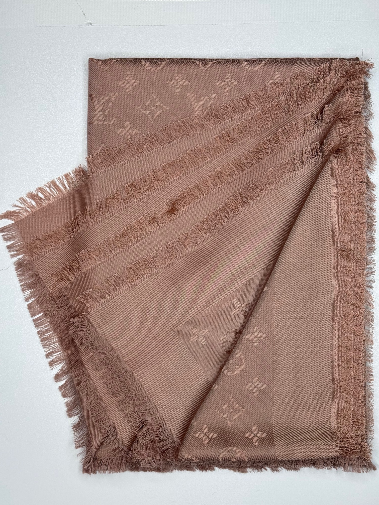 Louis Vuitton Monogram Silk Blend Shawl Kraft silk/wool