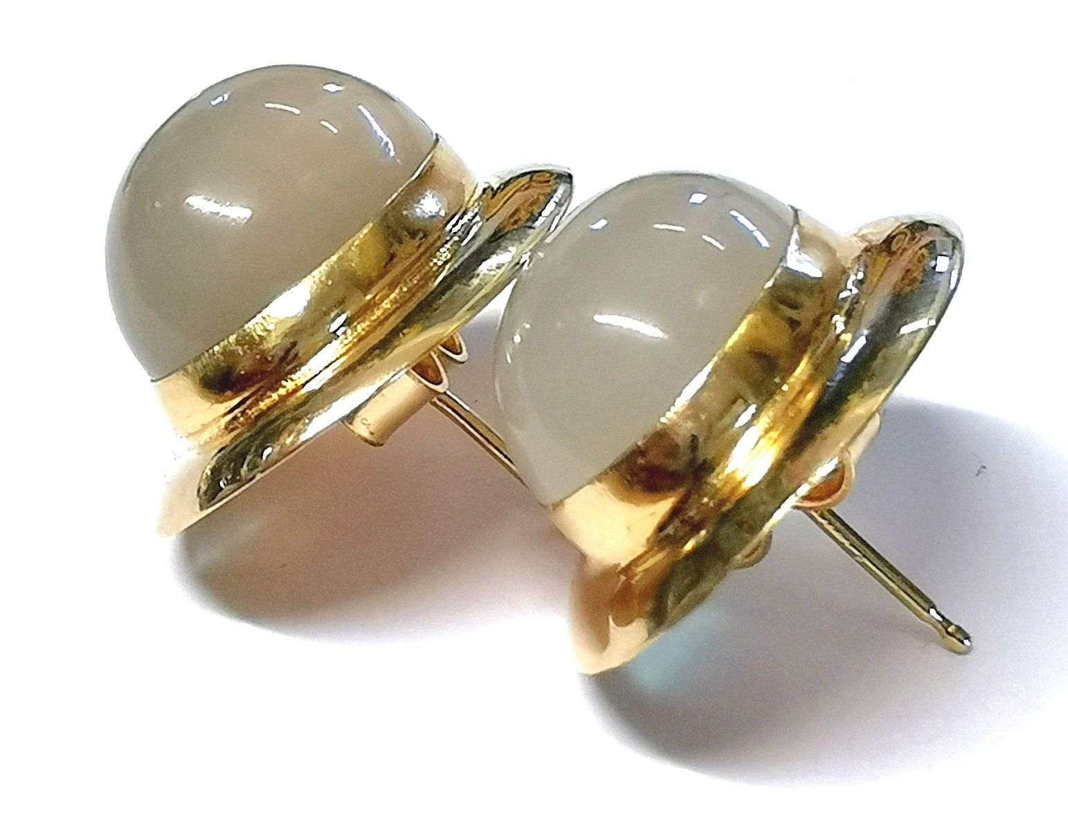 Preowned 9ct yellow gold  moonstone cabouchon earrings