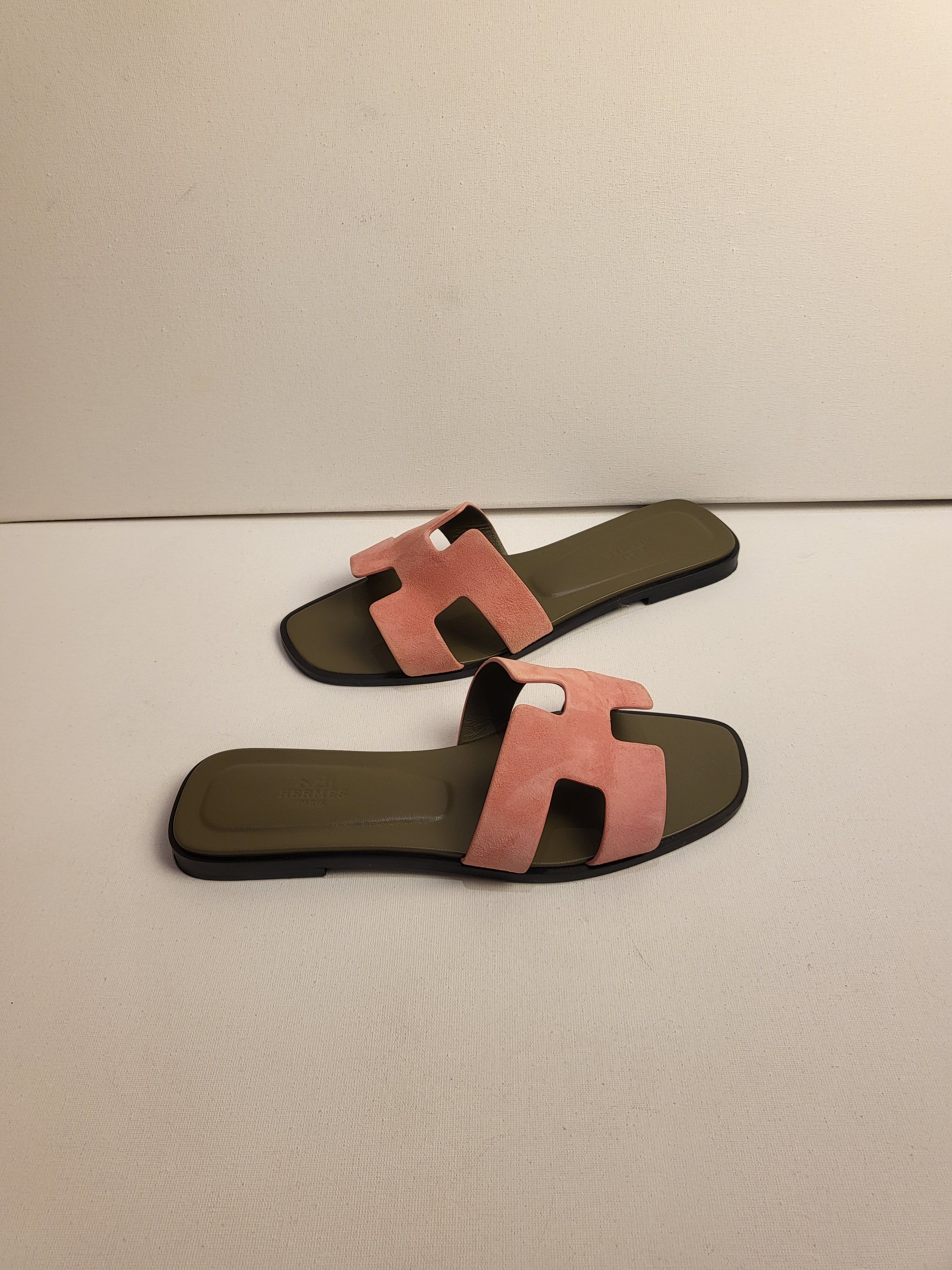 Preowned Hermes Sold Out Rose Du Désert Suede Oran Sandals Size 39 Multi leather/suede