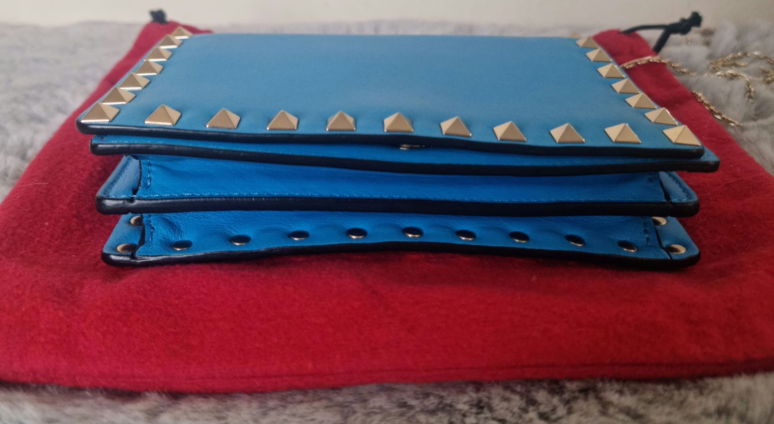 Preowned Valentino Blue Rockstud Wallet on Chain leather