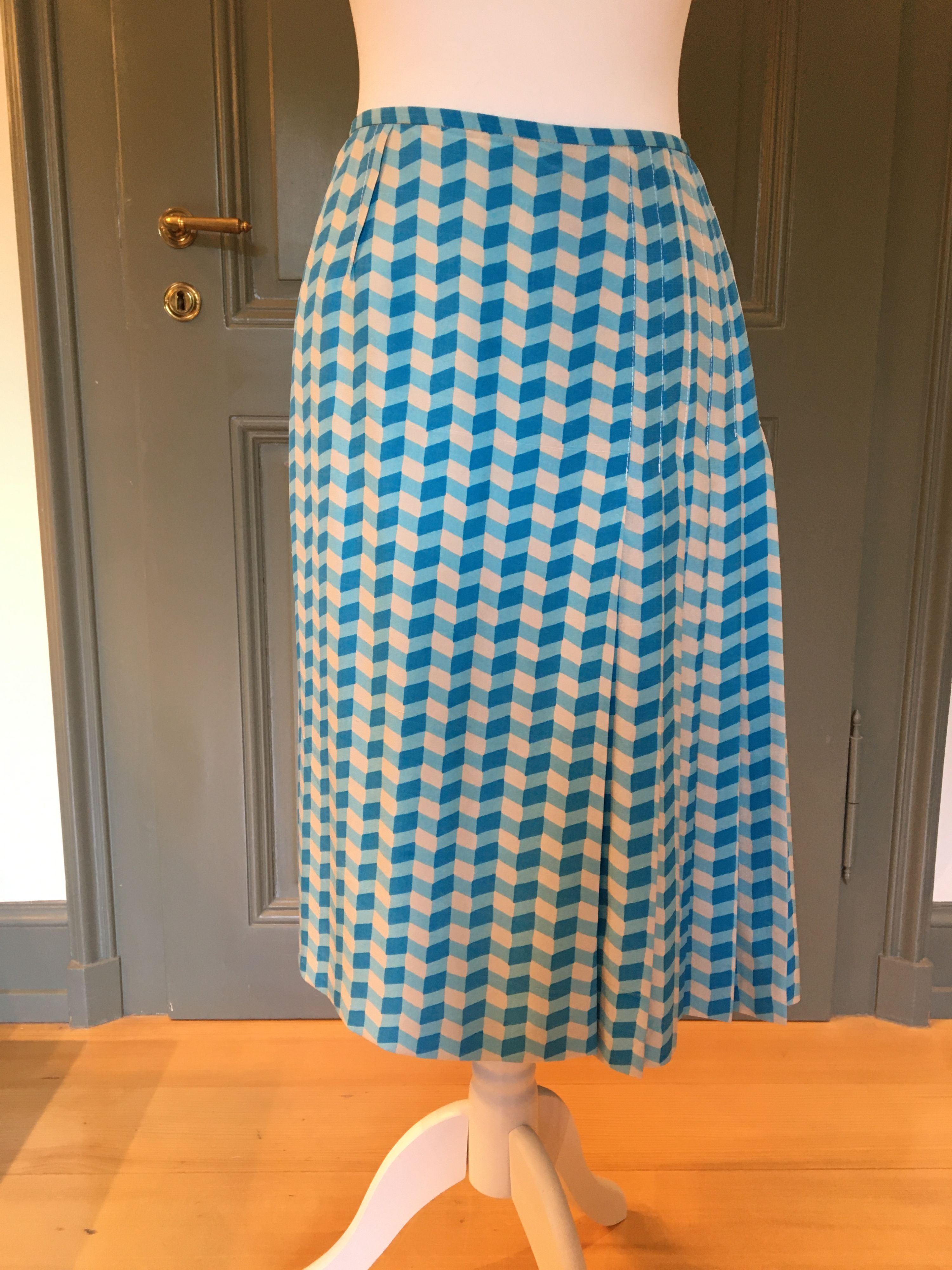 Preowned Bottega Veneta Turquoise Silk Pleat Detail Midi Skirt Size S