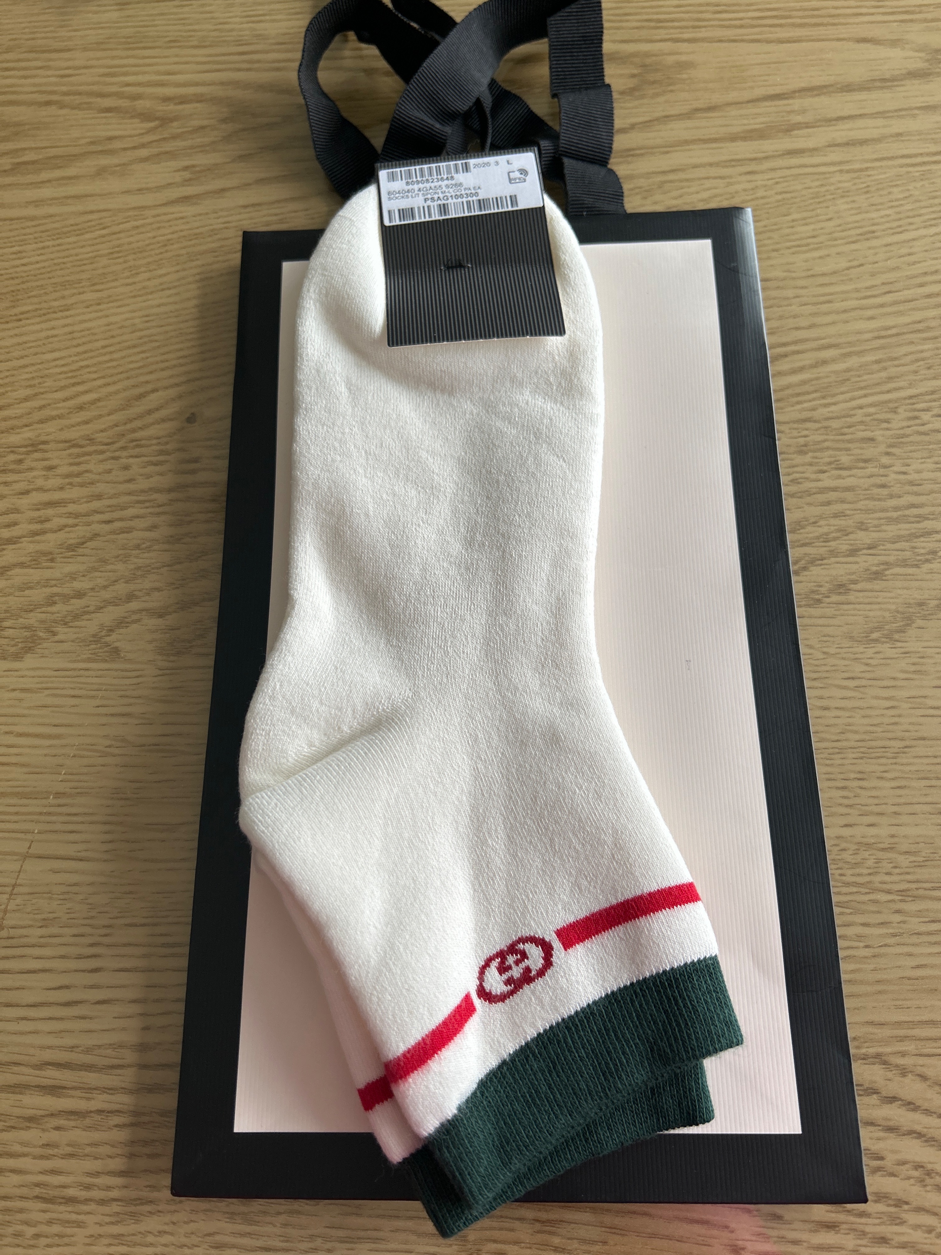 Gucci White Interlocking G Socks Size L Cream cotton