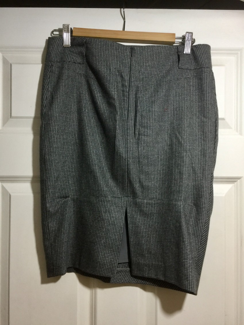 Preowned Brunello Cucinelli cashmere blend houndstooth skirt Size S Check