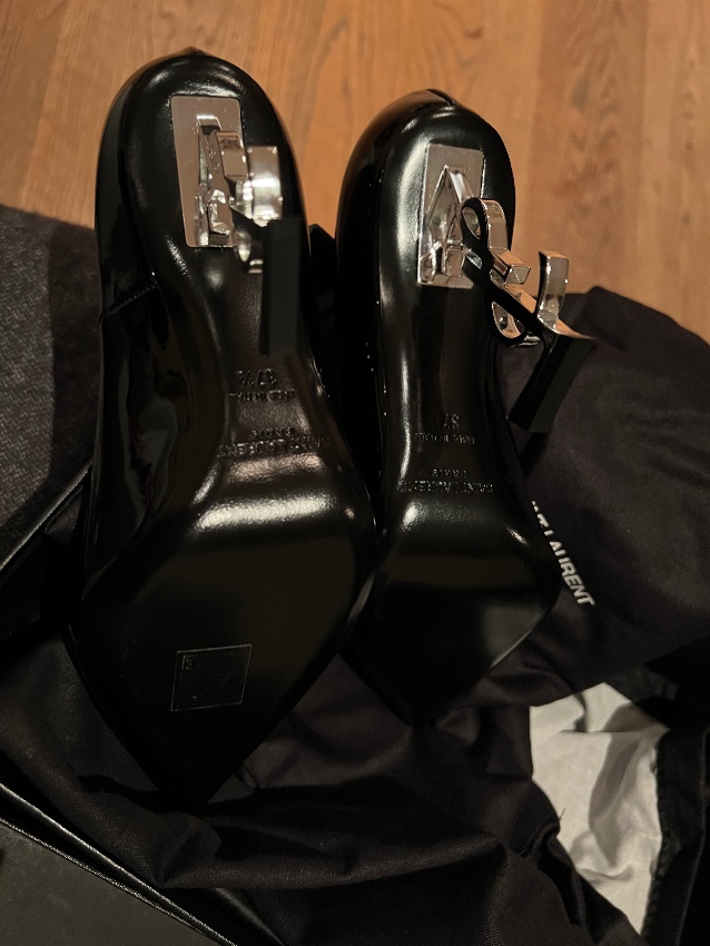 Saint Laurent Black Patent Opyum Heeled Pumps Size 375 leather