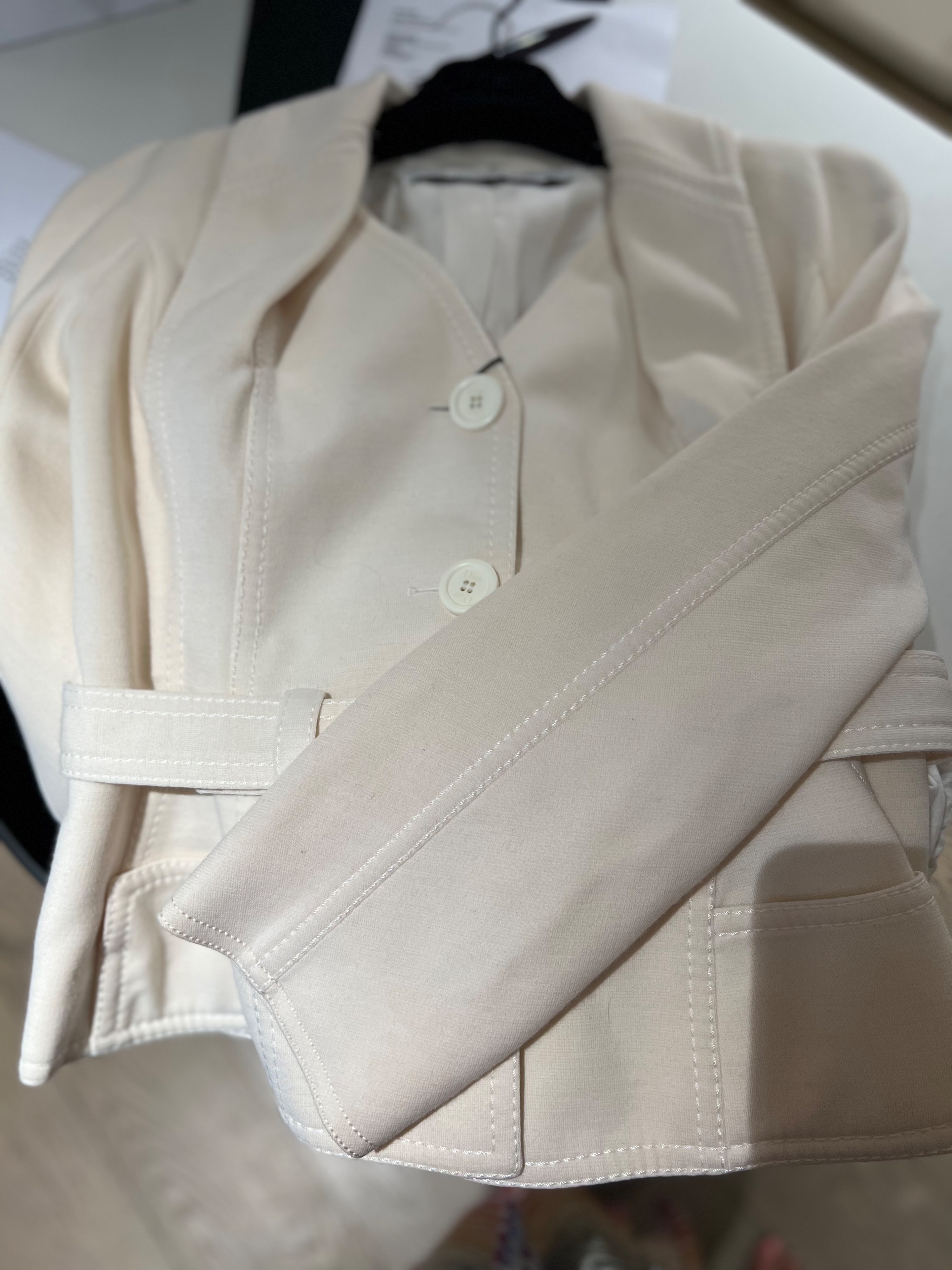 Preowned Christian Dior Boutique Cream Tailored Jacket Size L silk