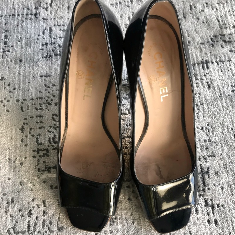 Preowned Chanel Black Contrast Heel Open Toe Pumps Size 395 leather