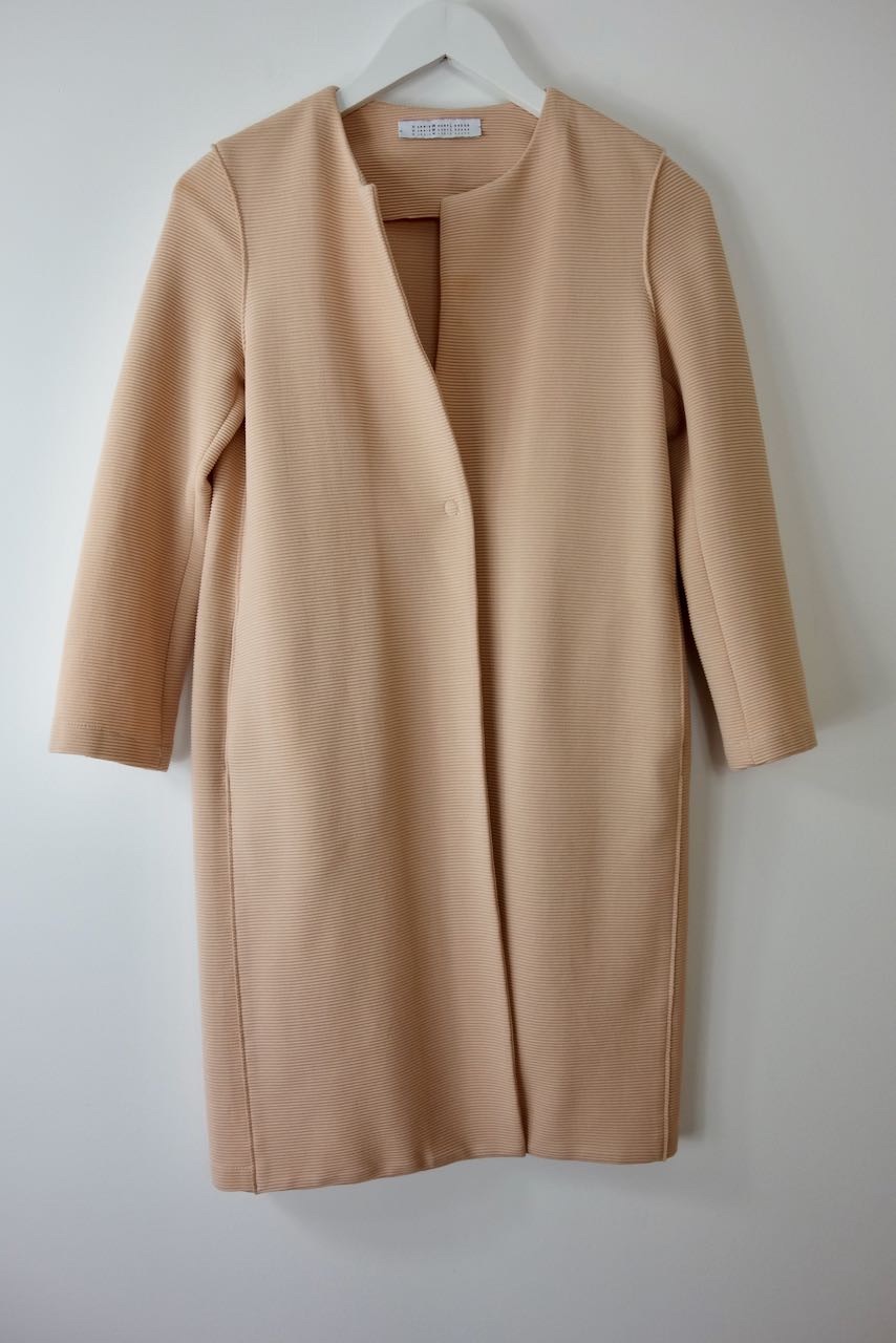 Preowned Harris Wharf Pink Cotton Collarless Coat Size S Pale Pink no fabric composition label/feels like cotton blend