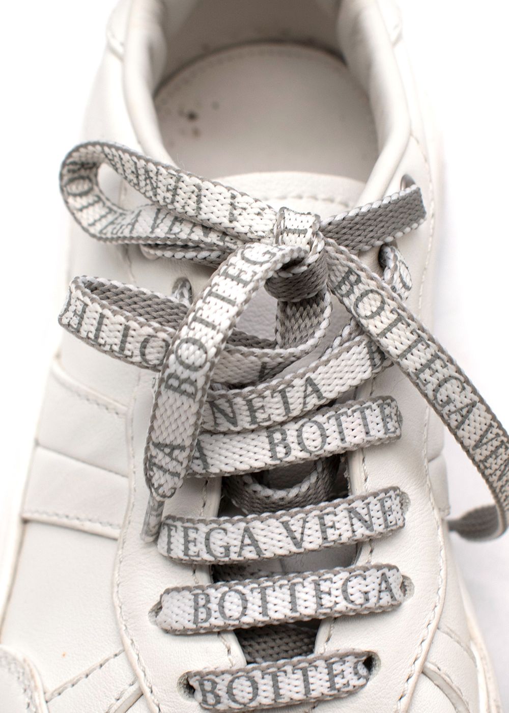 Preowned Bottega Veneta White leather Speedster trainers Size 35