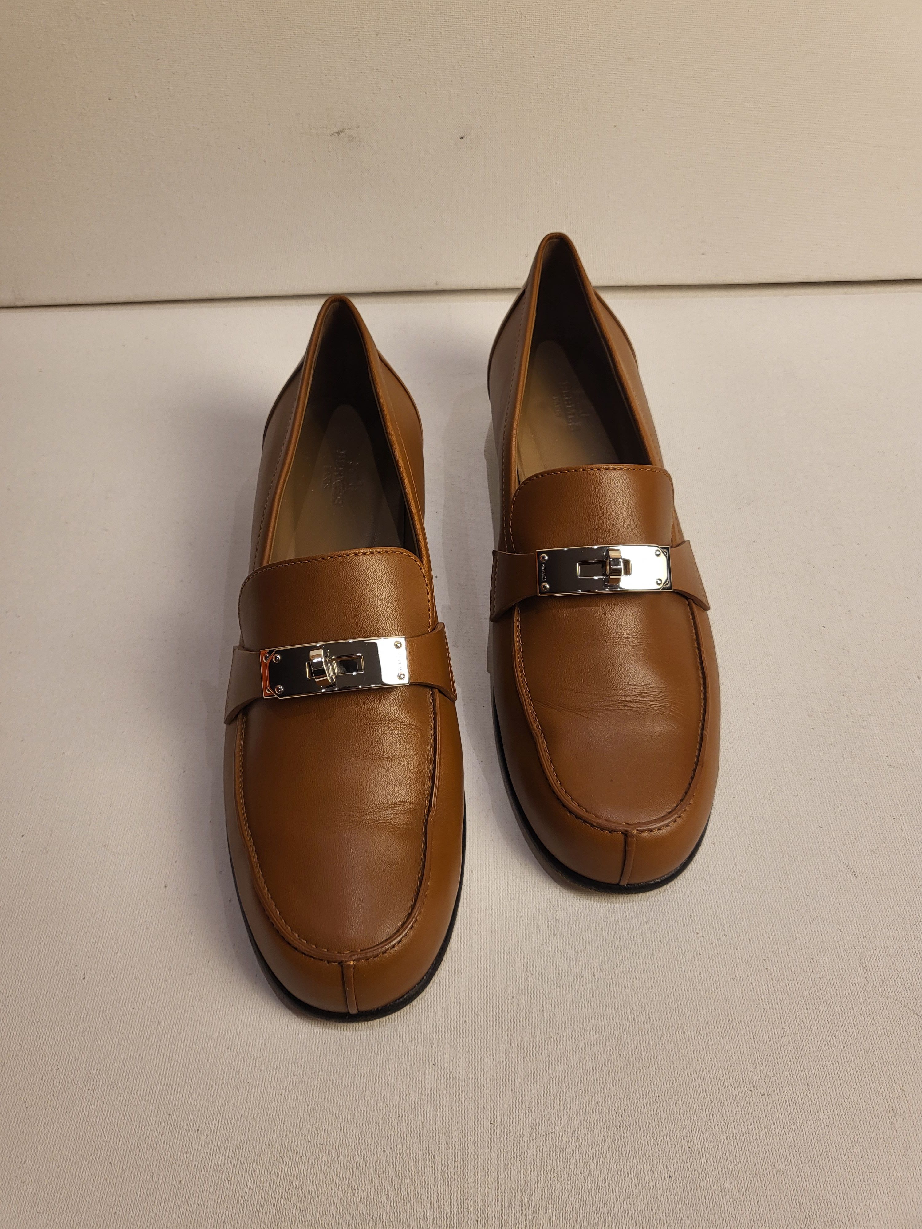 Preowned Hermes Naturel H Destin Loafers Size 39 Brown leather