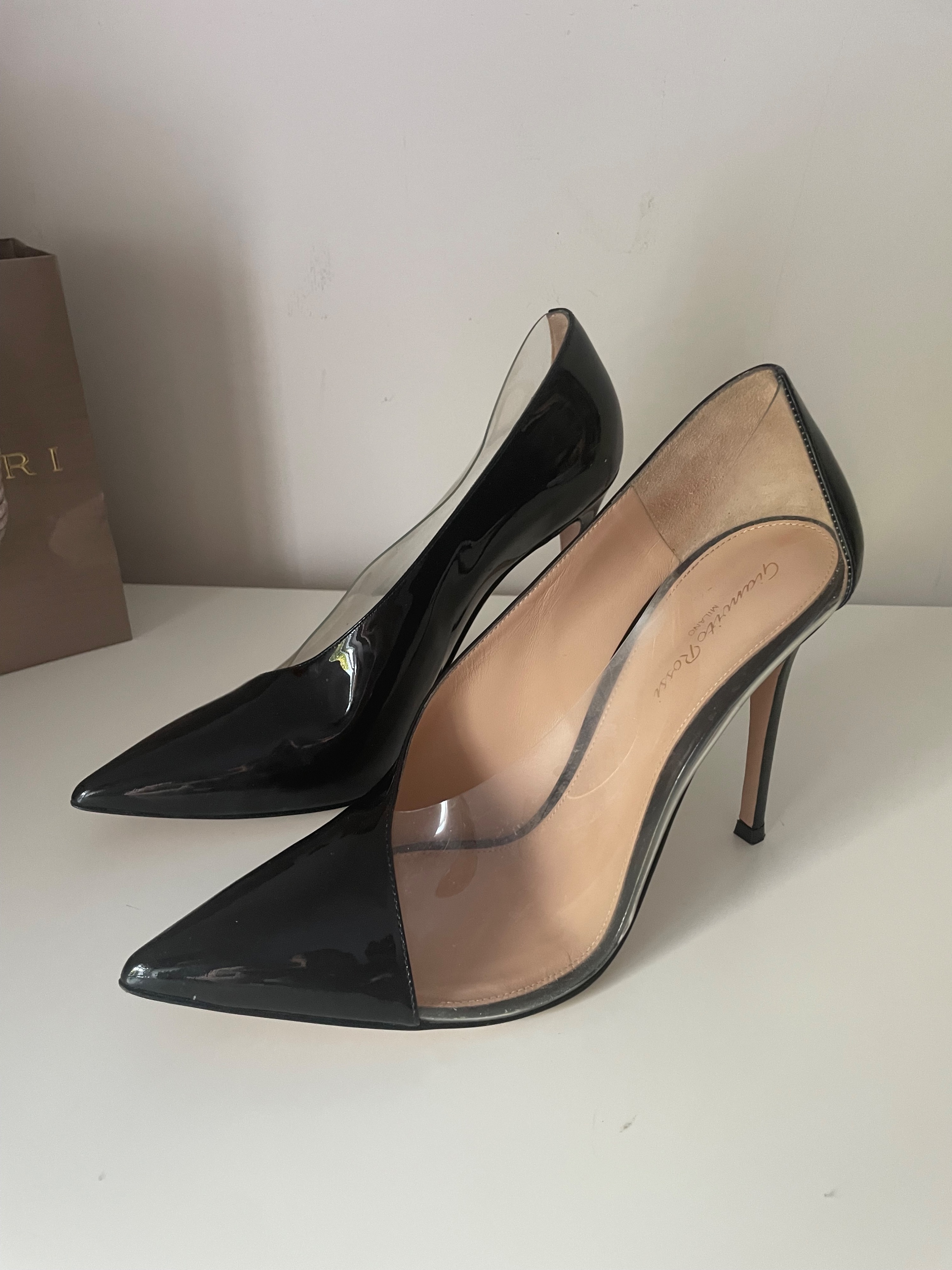 Preowned Gianvito Rossi Black Patent And Perspex Pumps Size 40 patent leather