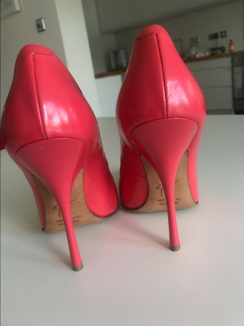 Preowned Giuseppe Zanotti Pink Pumps Size 36 leather