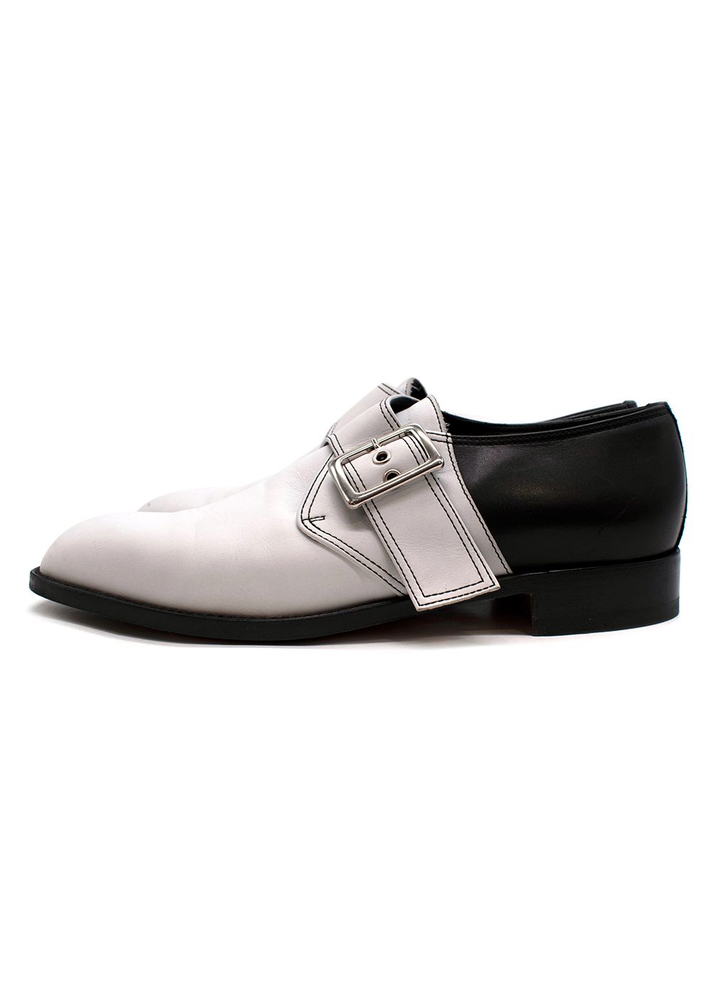 Preowned Manolo Blahnik Black  White Buckle Loafers Size 39 White and Black leather