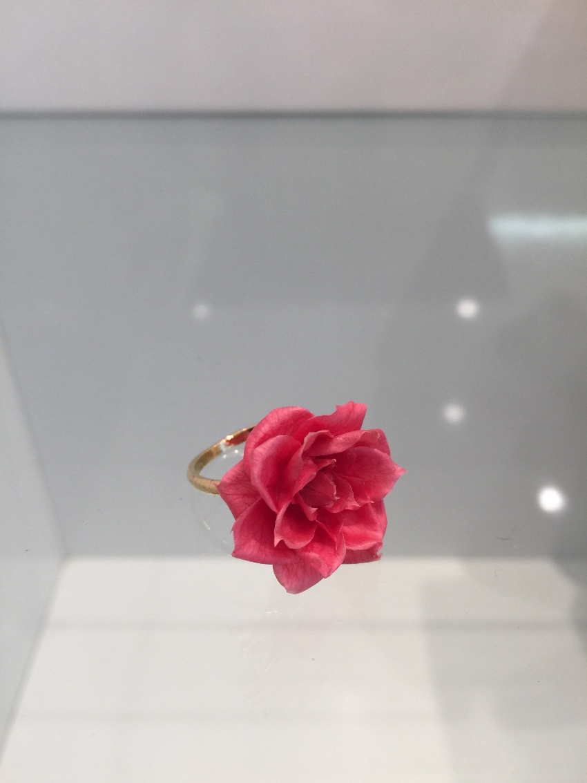 Salet Resin Pink Rose Ring Size S gold band/setting/real resin rose