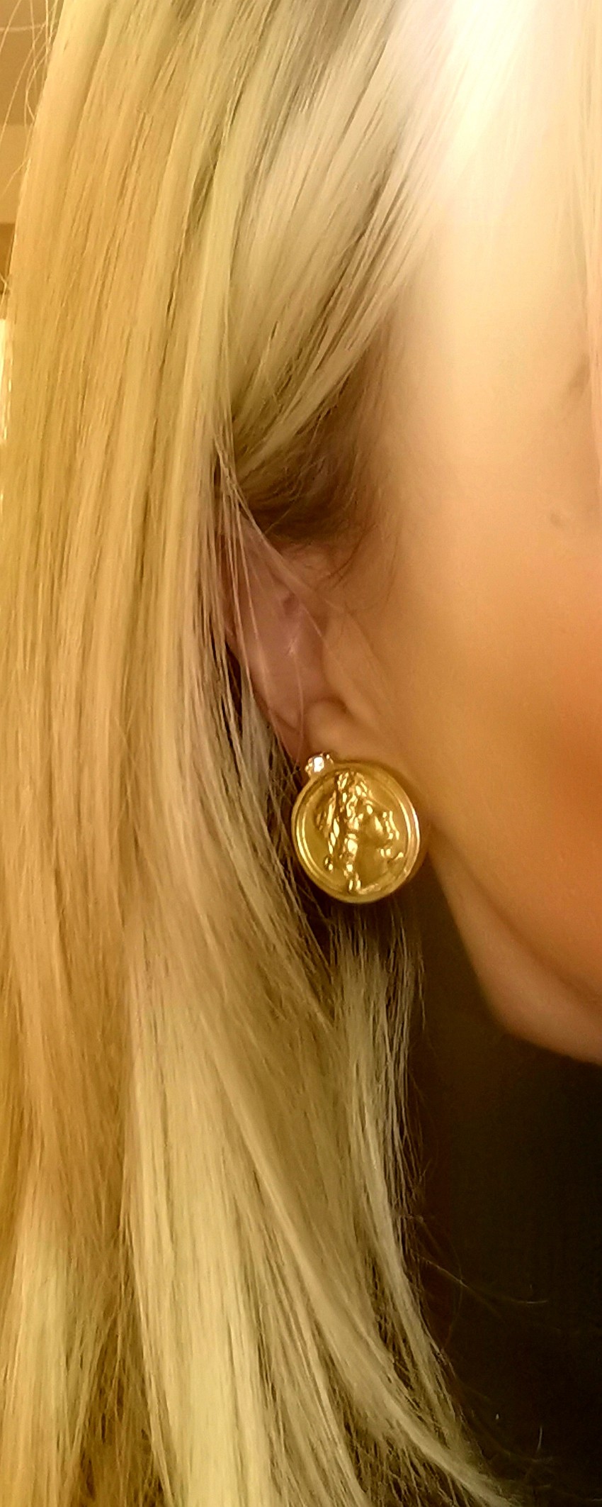 Preowned Bespoke Gold Tone Roman Intaglio Round Earrings Yellow metal