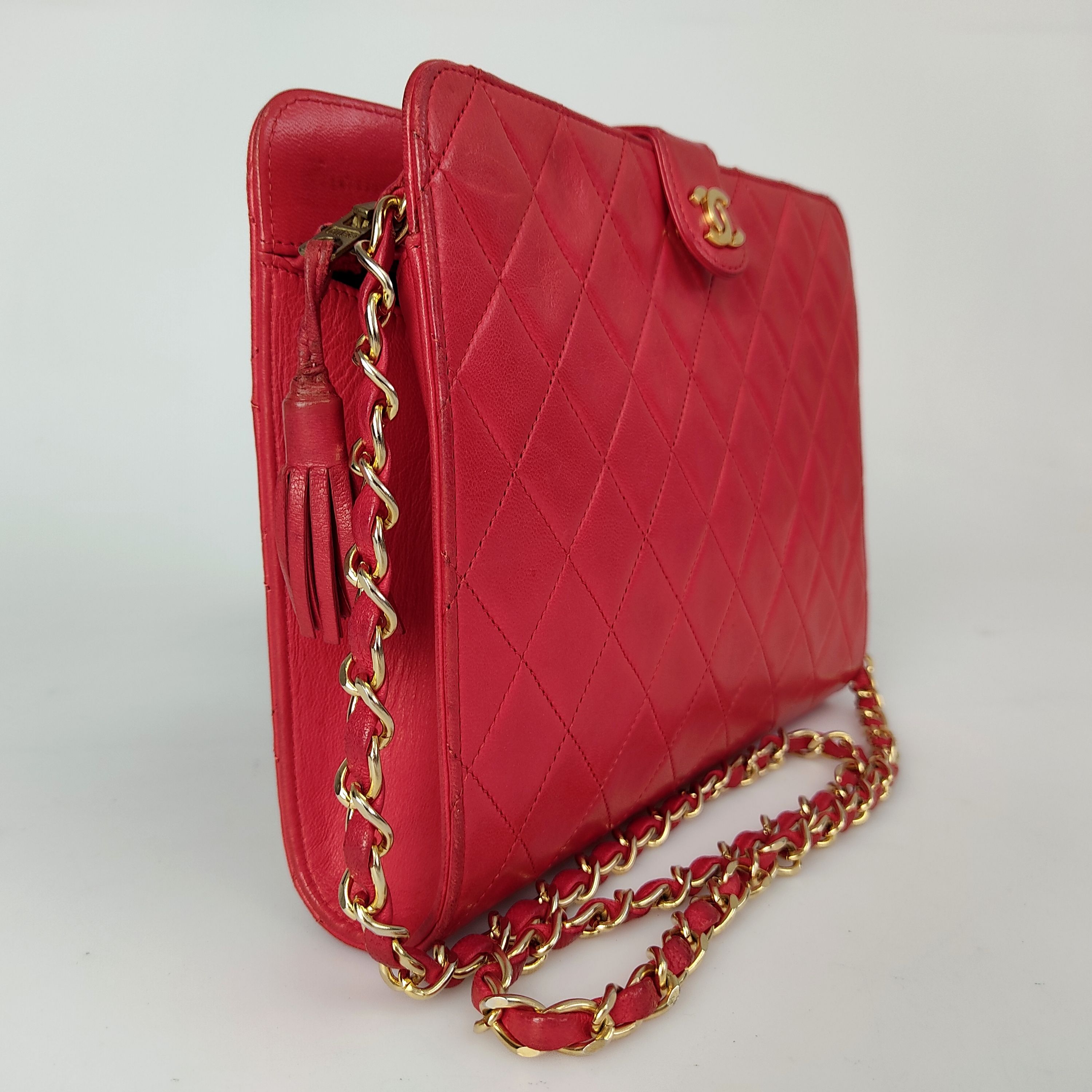 Preowned Chanel Vintage red leather quilted bag Rosso