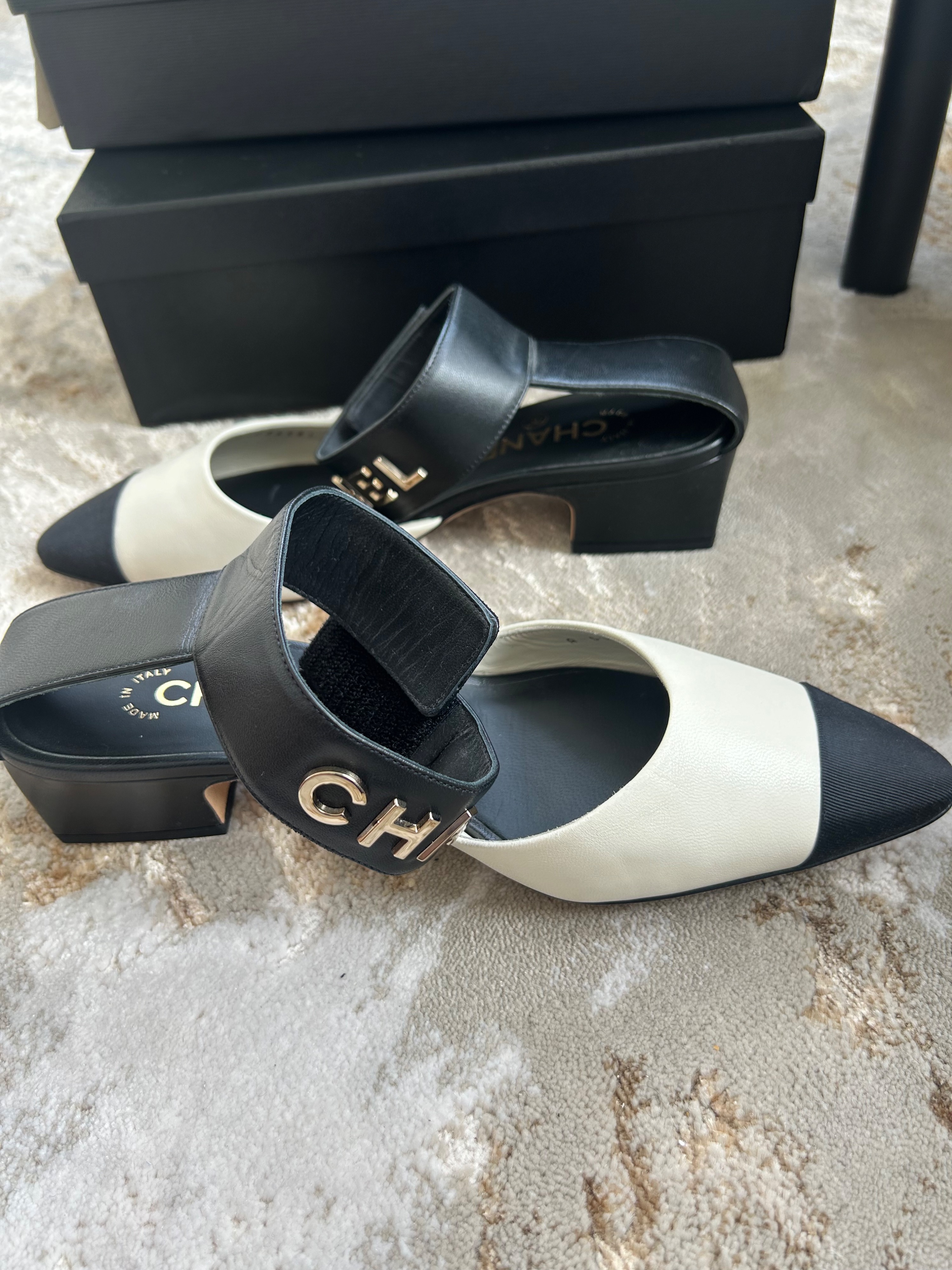 Preowned Chanel Black and White Logo Ankle Strap Pumps Size 38 leather