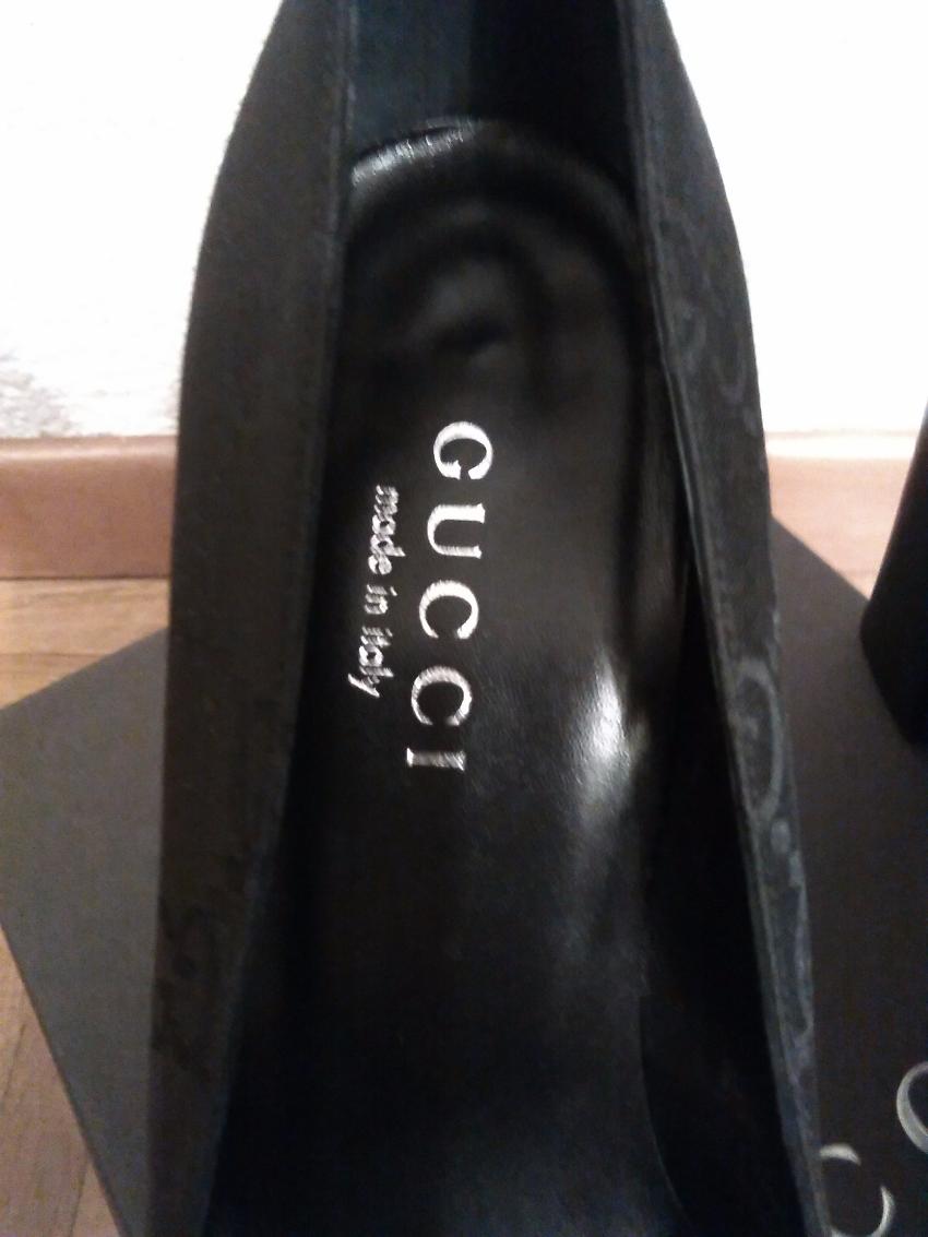 Preowned Gucci Canvas logo pump shoes Size 375 Black