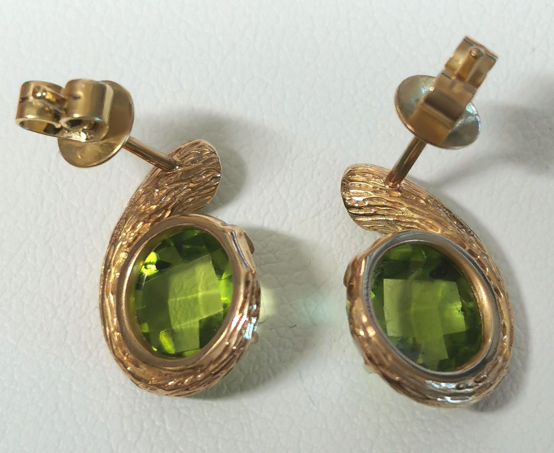 Fei Liu Peridot  Diamond Swirl Earrings Gold ct gold