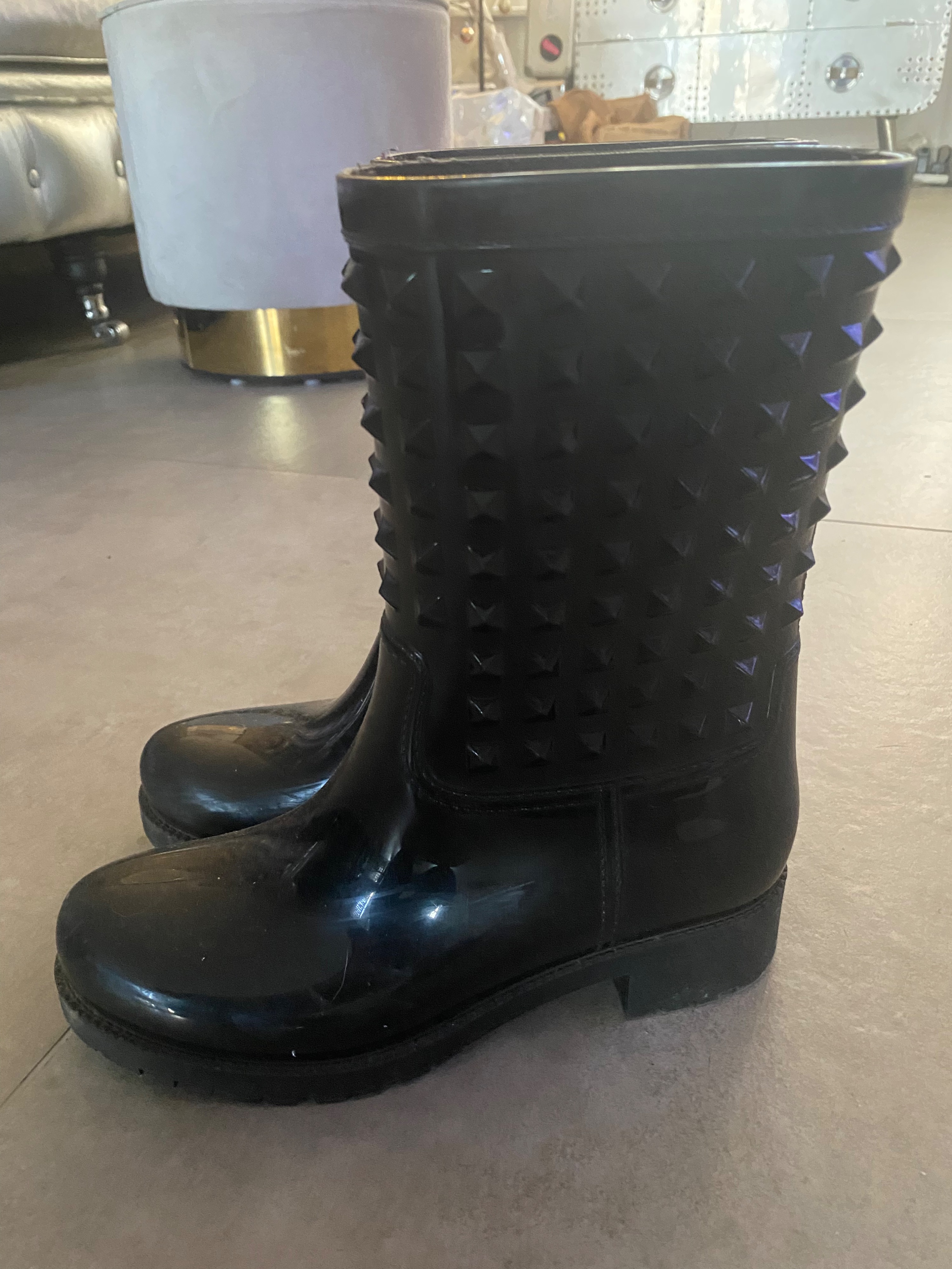 Preowned Valentino black rubber Rockstud long rain boots Size 37