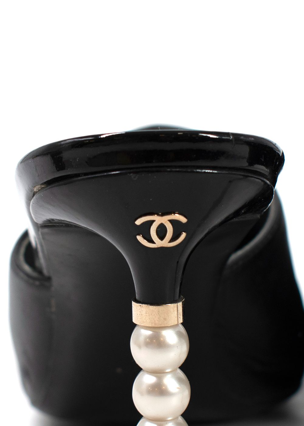 Preowned Chanel Black Leather Mules with Pearl Heel Size 405