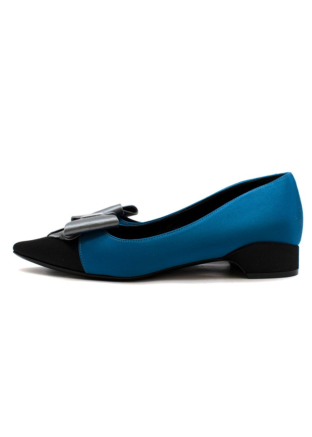 Preowned Fabrizio Viti bicolour satin bow front flat pumps Size 36 Blue