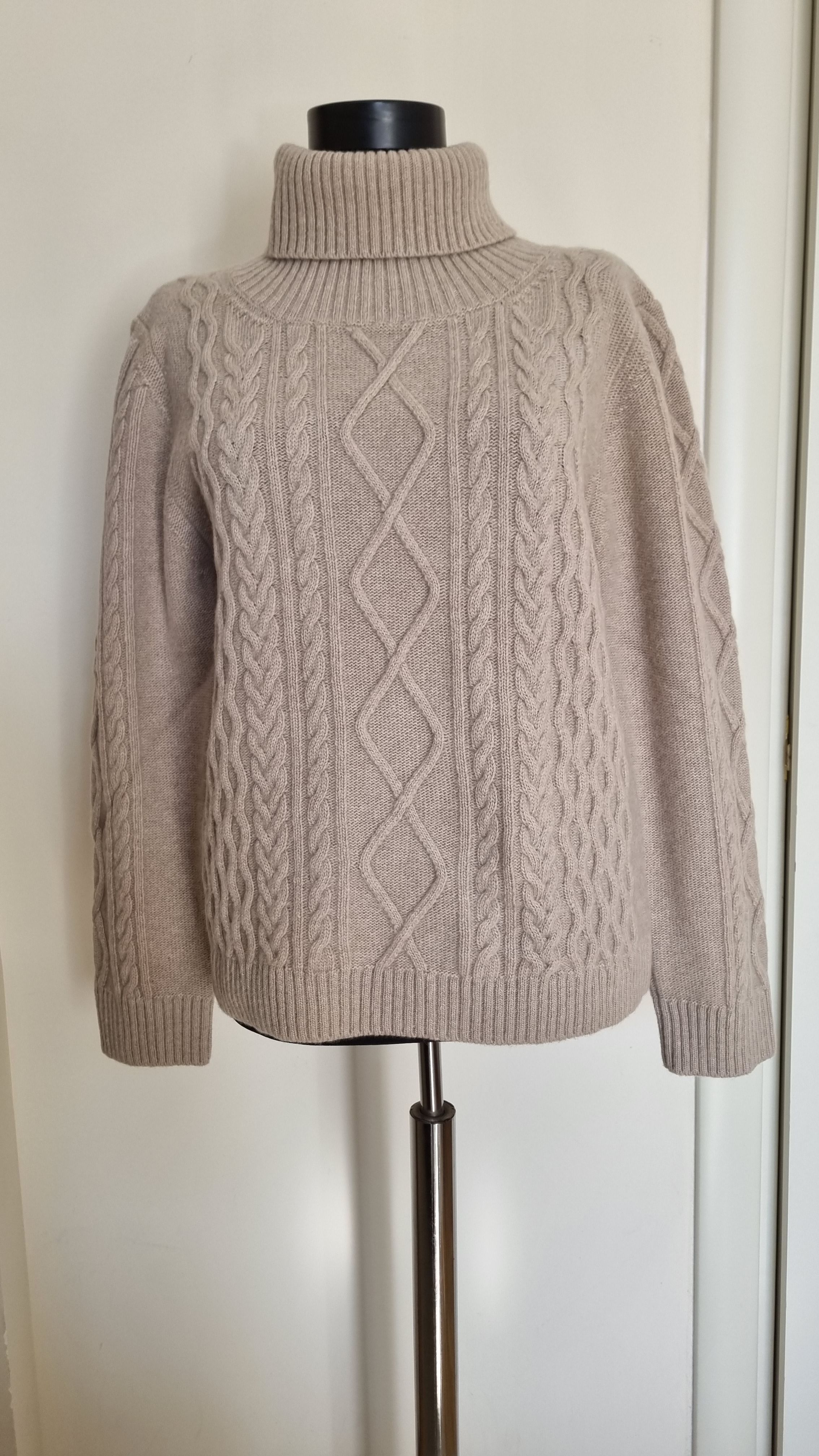 Max Mara Beige Turtleneck Wool Jumper Size M sand