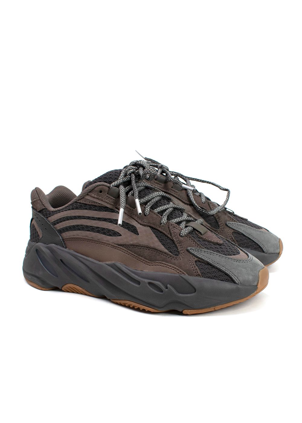 Men's Preowned Yeezy  Brown and Grey 700 V2 Geode Low-top Sneakers Size 415 Tan Brown / Deep Brown / Grey suede