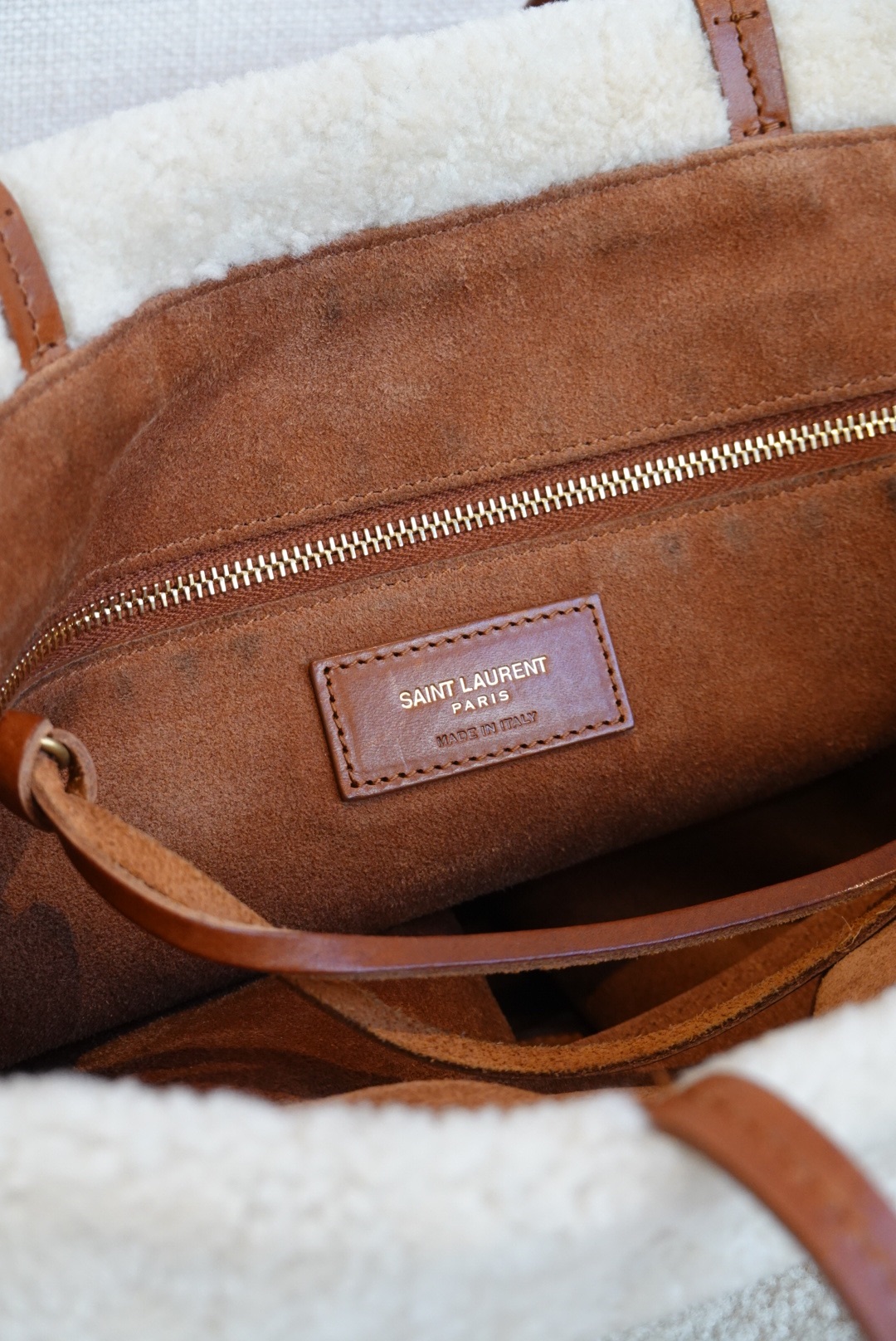 Preowned Saint Laurent Shearling East/West Tote Cream and tan leather/sheepskin