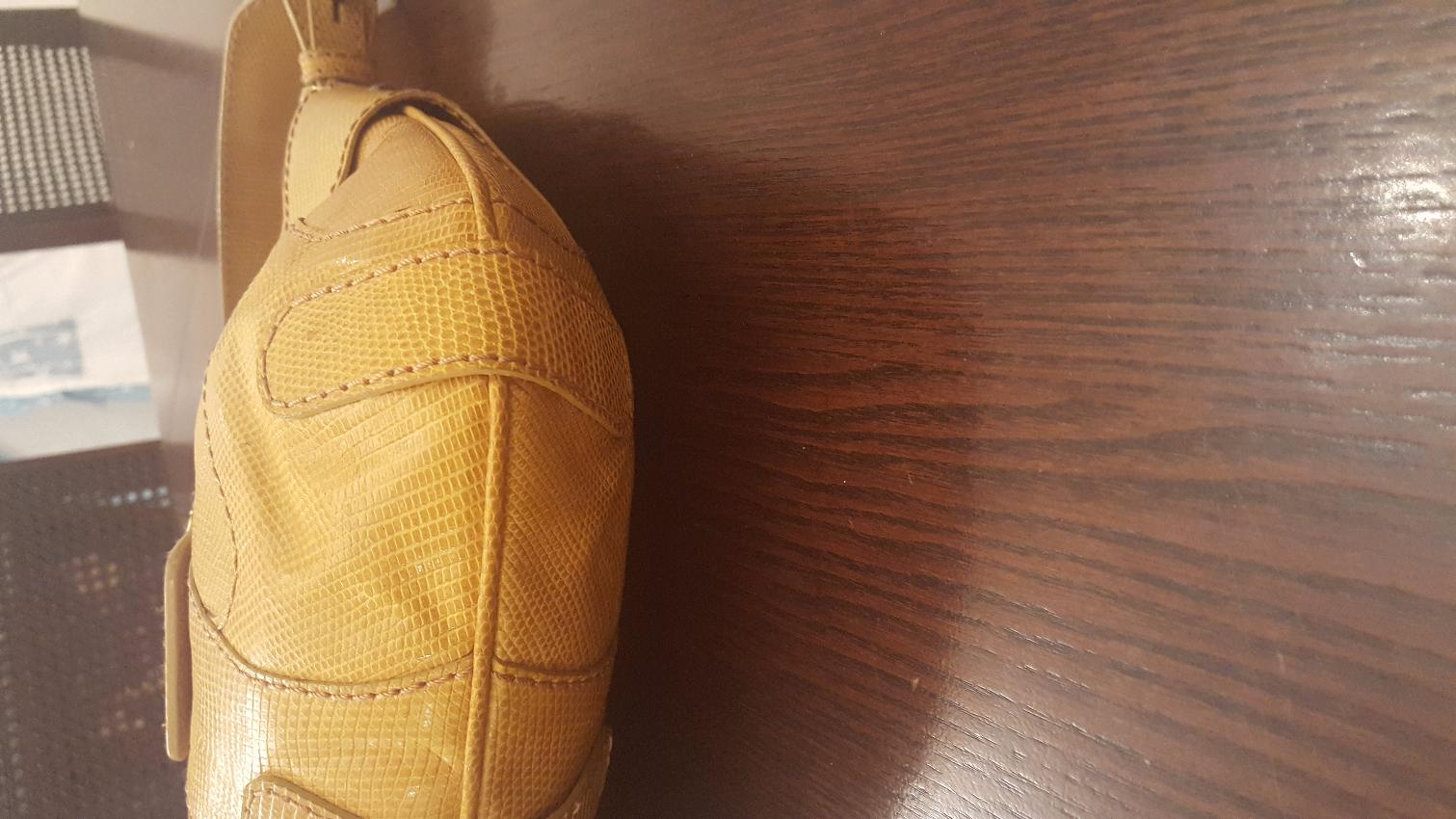 Preowned Valentino Lizard Bag Yellow leather