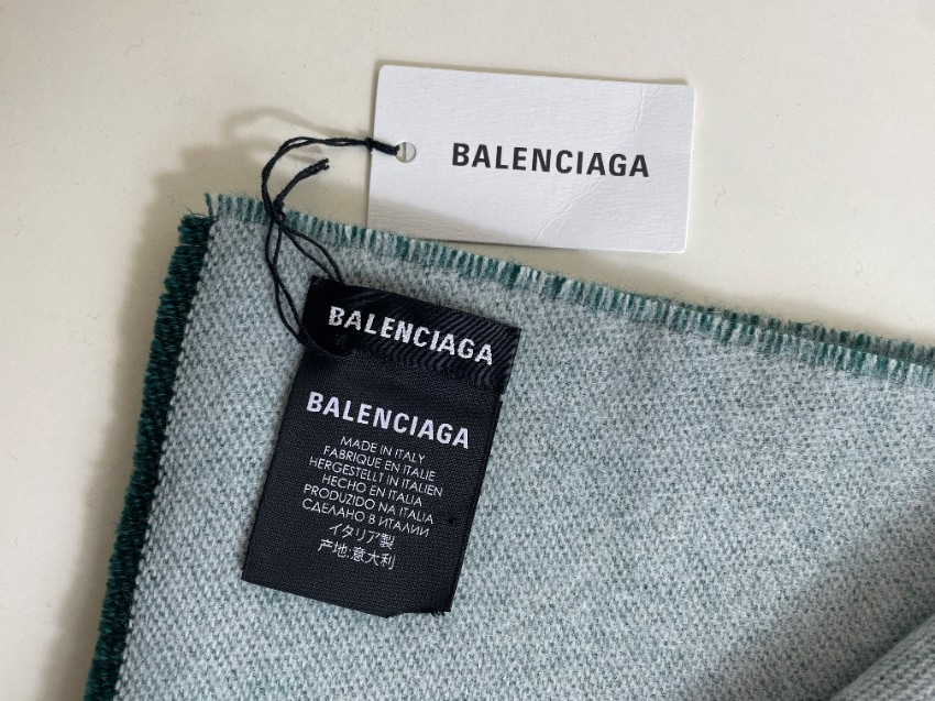 Balenciaga Green Bi-Colour Logo Intarsia Scarf wool