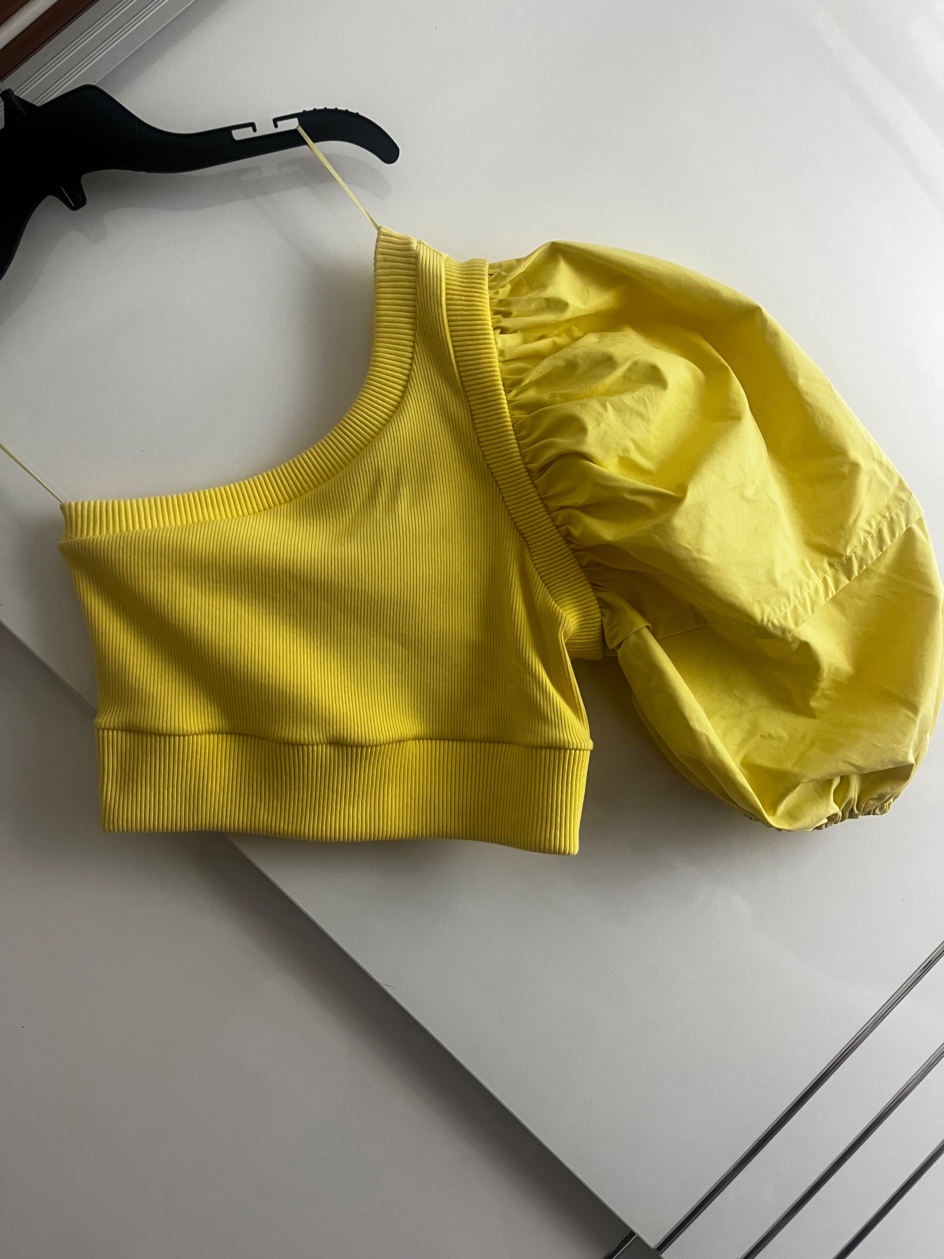 Alexander McQueen Yellow Cropped One Shoulder Top Size S cotton