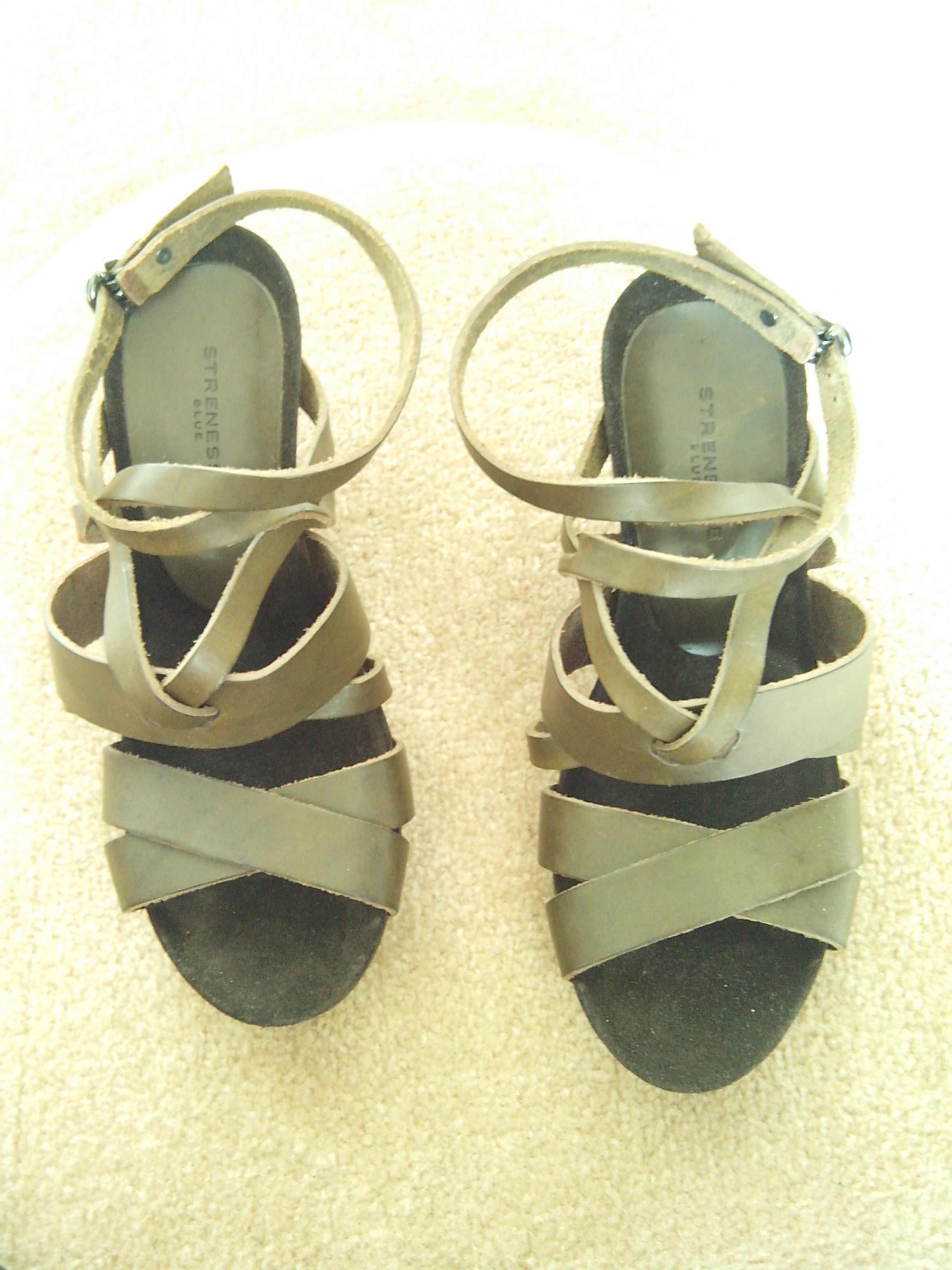 Preowned Strenesse blue sandals Size 36 Tan/Brown leather