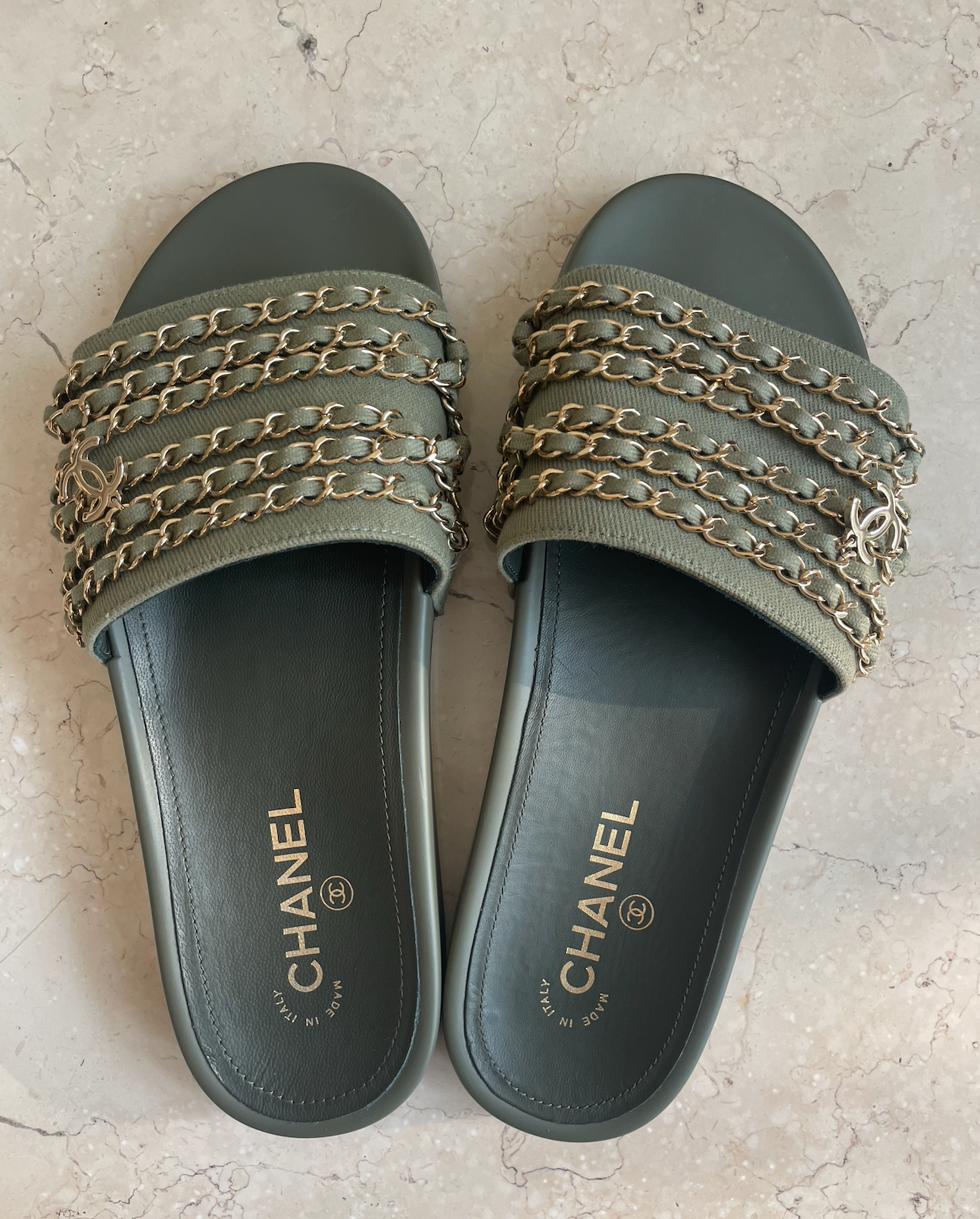 Chanel Khaki Tropiconic Chain Slides Size 40 Olive Green cotton/leather/rubber