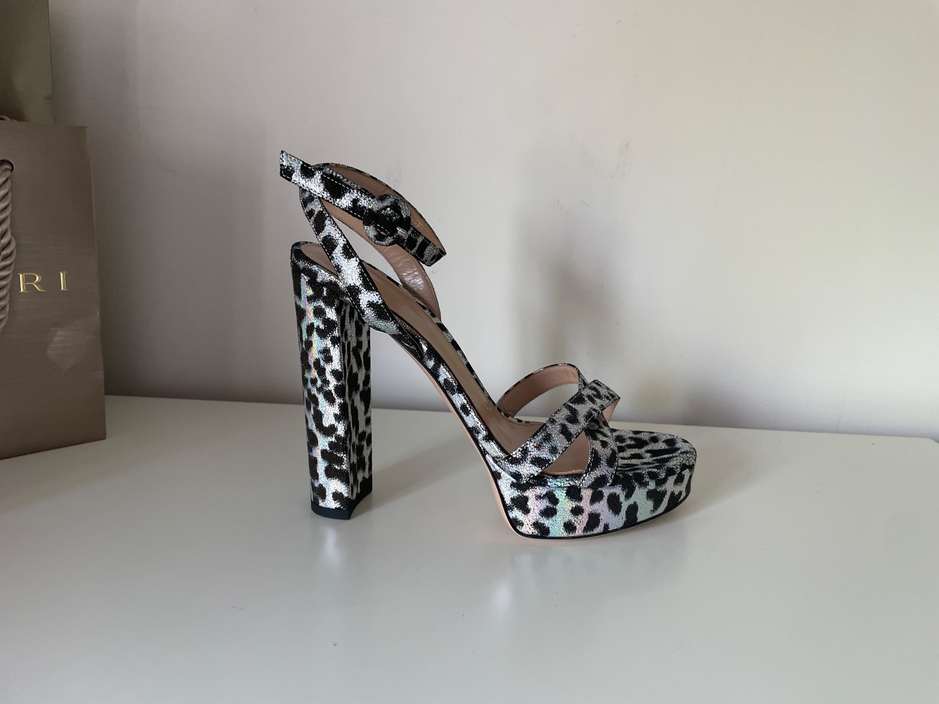 Preowned Gianvito Rossi Poppy Leopard Platform Sandals Size 38 Multicolour fabric/shiny