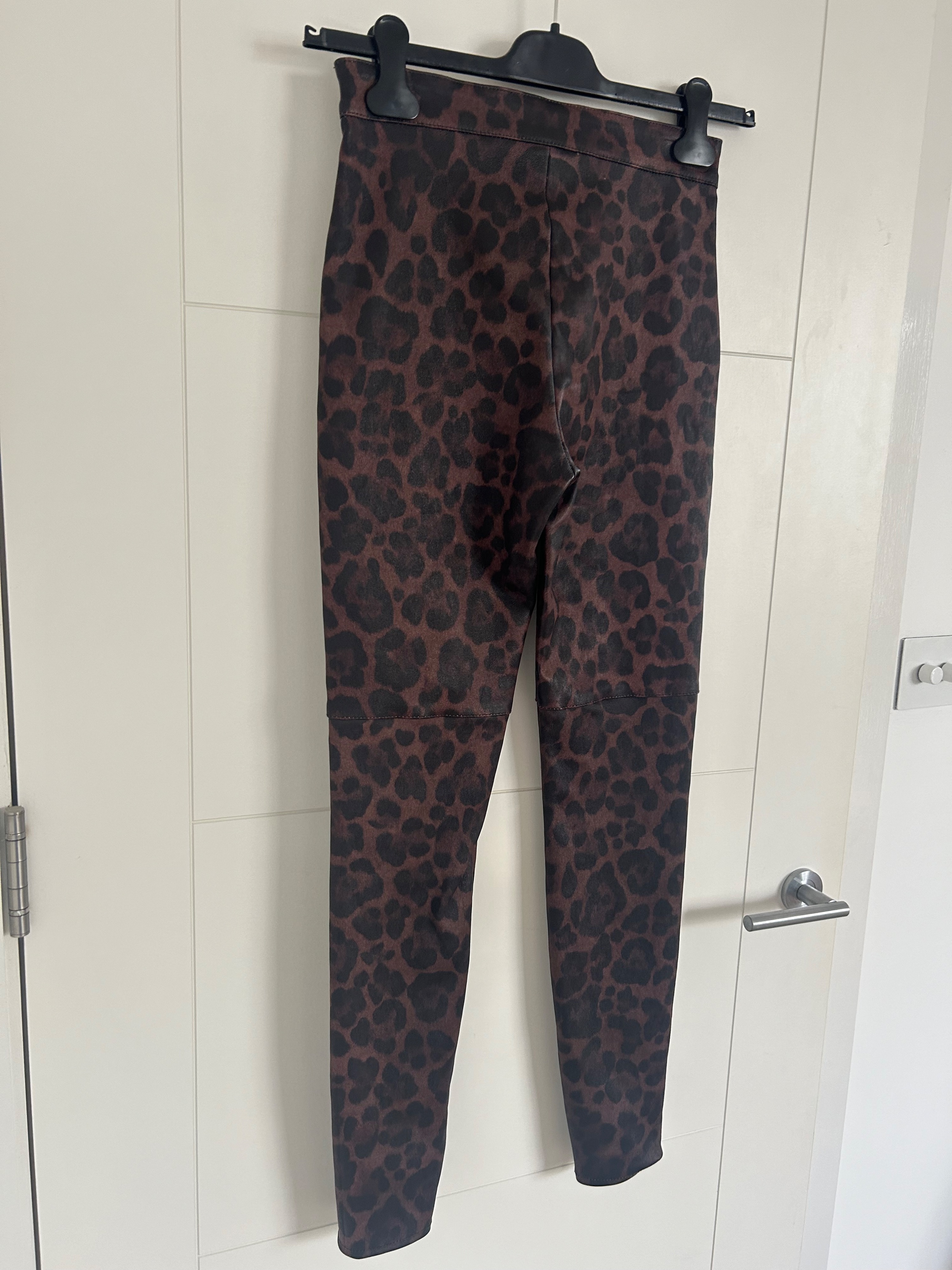 Dolce  Gabbana Leopard Print Leather Trousers Size XS Brown lambskin