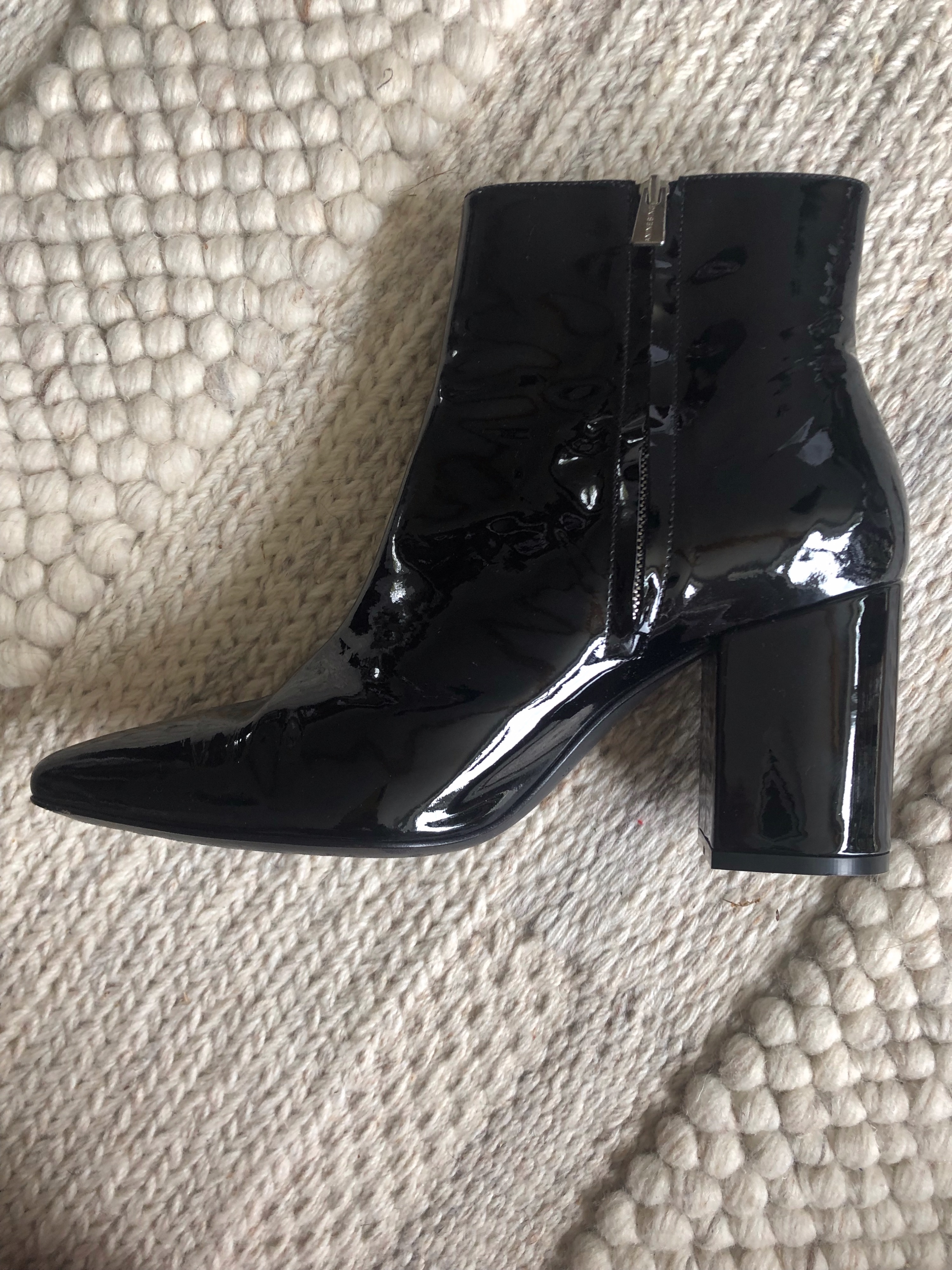 Preowned Anine Bing Black Patent Ankle Boots Size 39 patent leather