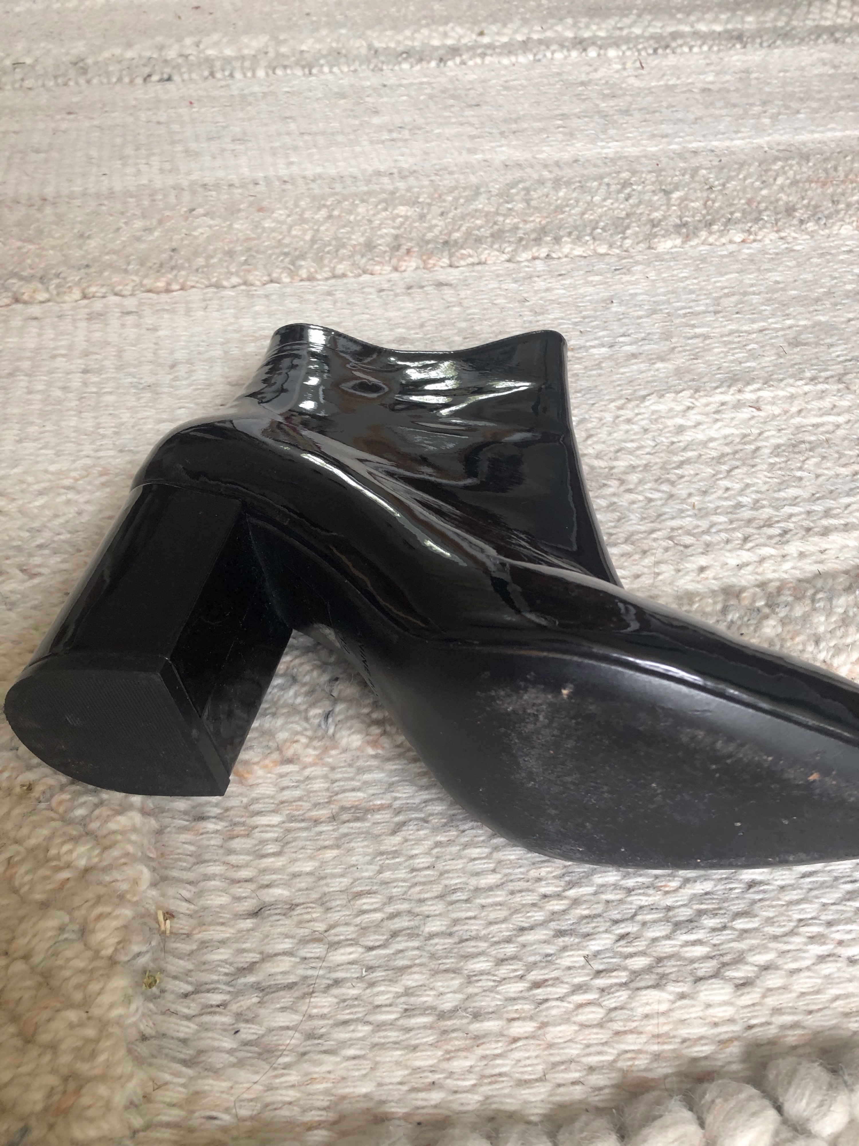 Preowned Anine Bing Black Patent Ankle Boots Size 39 patent leather